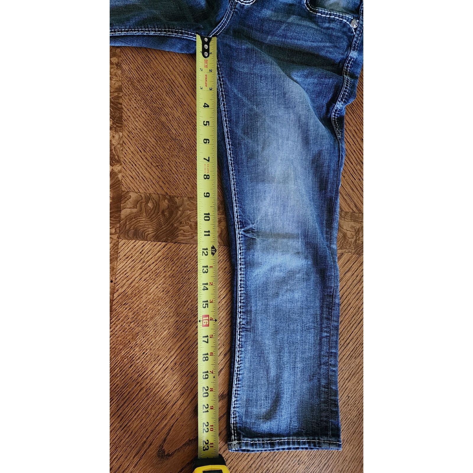 Rock Revival Rock Revival Jeans Women 27EU distressed Mid-Rise Rhinestone Size 30" / US 8 / IT 44 - 8 Thumbnail