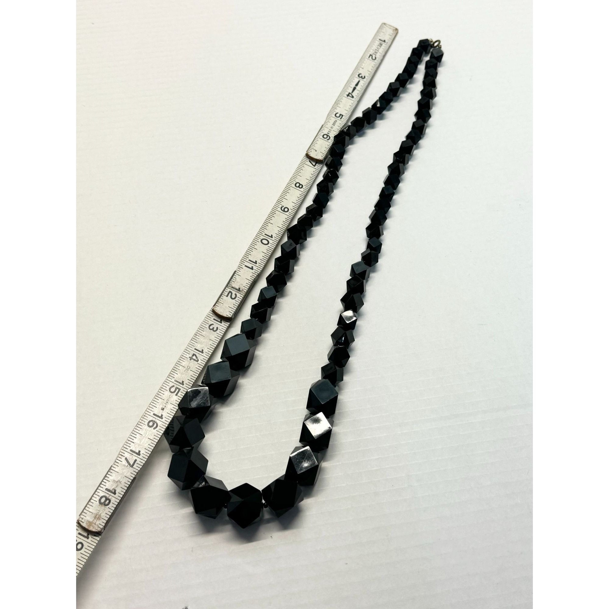 Vintage Vintage black graduating beaded necklace Size ONE SIZE - 5 Thumbnail
