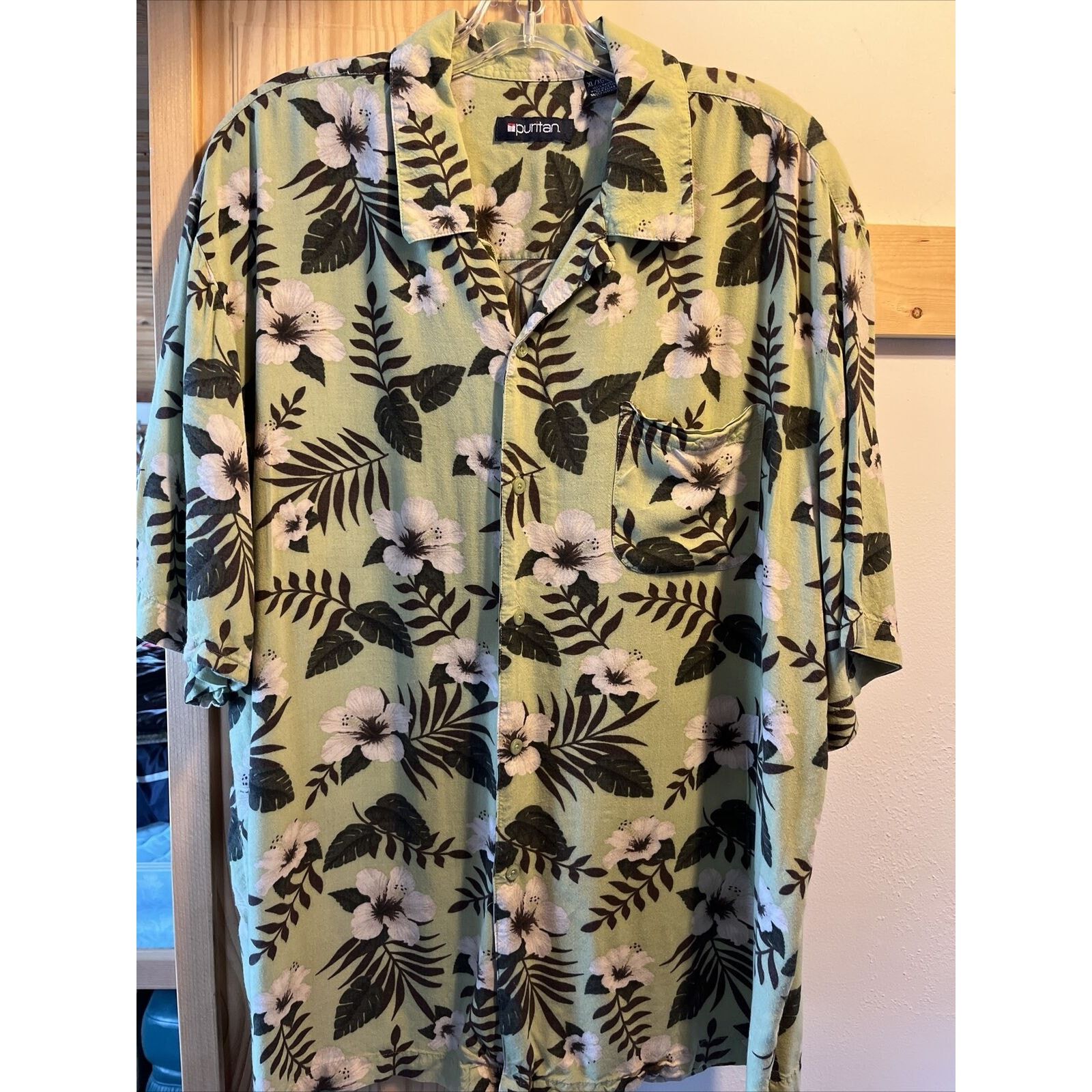 Puritan Puritan men’s xl Green Hawaiian Floral SS Button Rayon shirt Size US XL / EU 56 / 4 - 11 Thumbnail