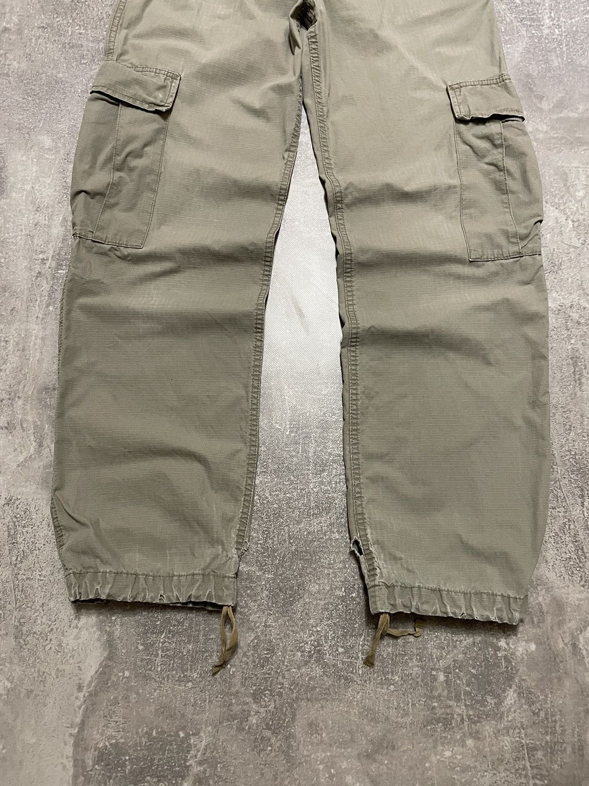 Carhartt Vintage Carhartt Distressed Cargo Pants Size US 28 / EU 44 - 3 Thumbnail