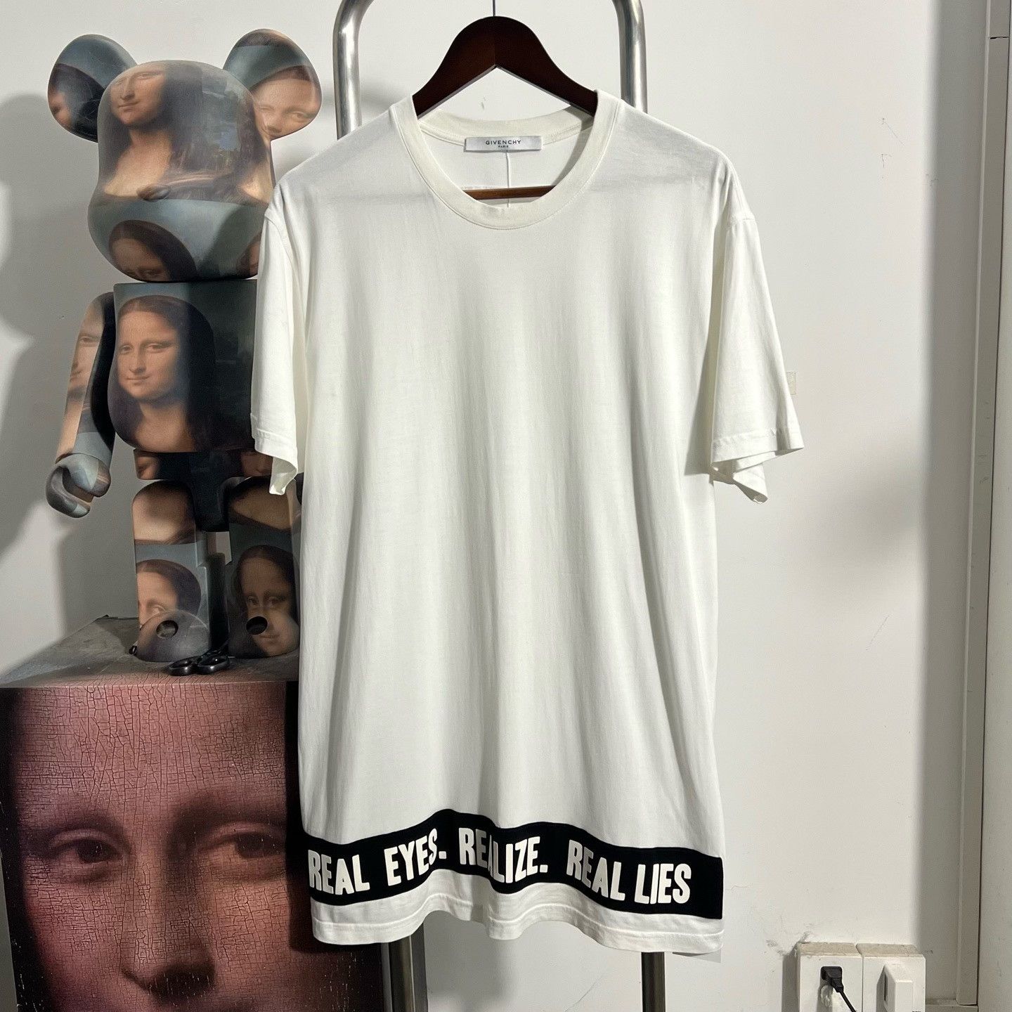 Givenchy Givenchy Retro T-Shirt s Men Size US S / EU 44-46 / 1 - 1 Thumbnail