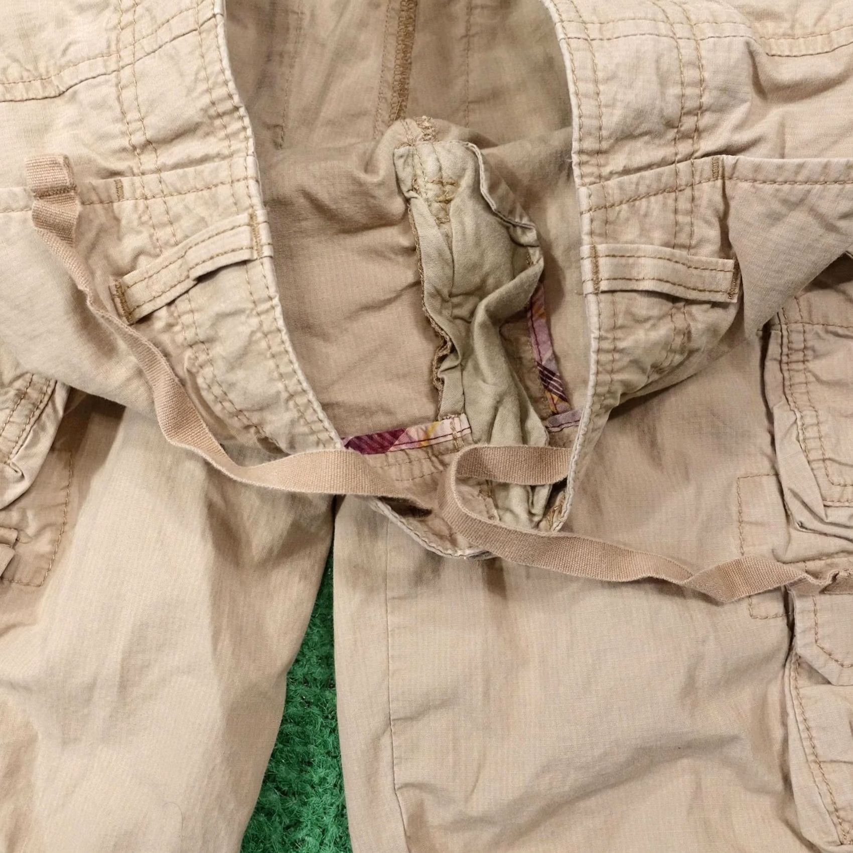 Gap Gap Cargo Shorts Womens Size 2 Beige 100% Cotton Drawstring Size 26" / US 2 / IT 38 - 3 Thumbnail
