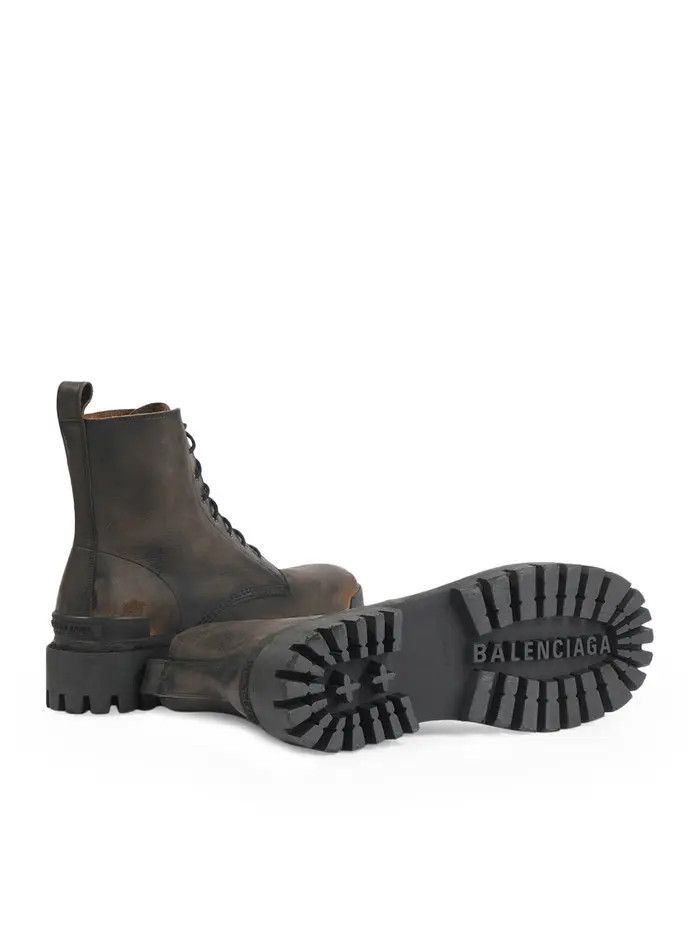 Balenciaga o1bcso1str0226 Strike 20mm Boots Used Effect in Black Size US 11 / EU 44 - 4 Thumbnail