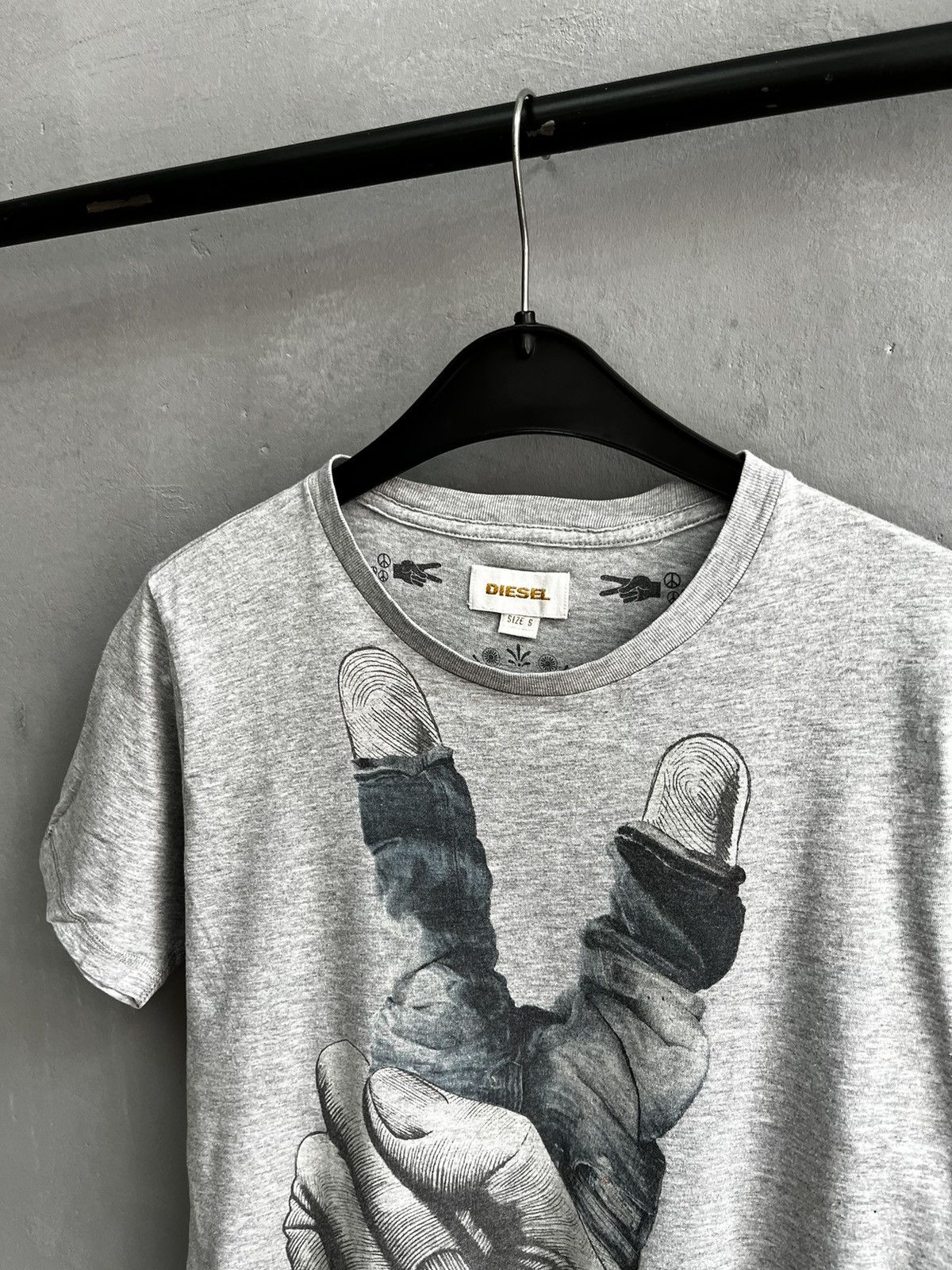 Diesel × Vintage Diesel t shirt love Size US S / EU 44-46 / 1 - 4 Thumbnail