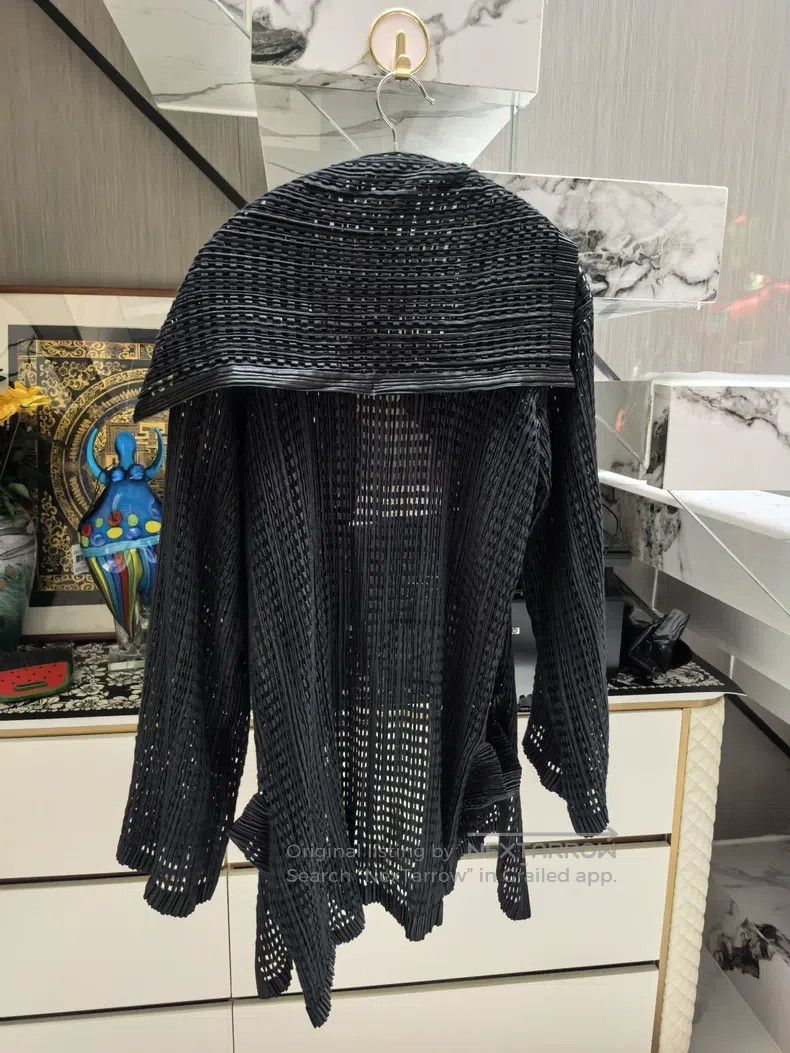 Issey Miyake Issey Miyake Main Line Black Top Size M / US 6-8 / IT 42-44 - 2 Thumbnail
