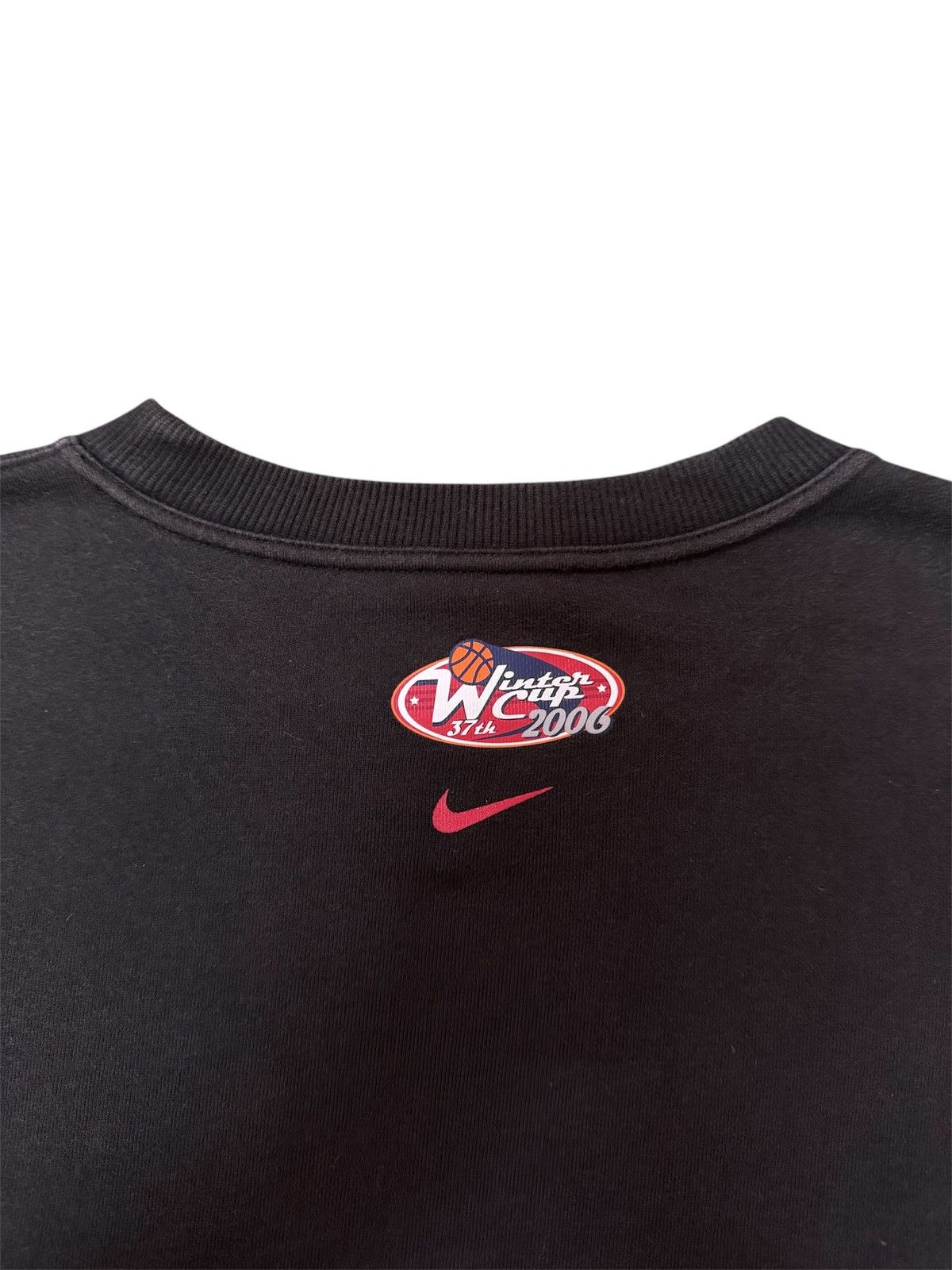Other Vintage Y2k Nike Center Basketball Winter Cup Sweatshirt Size US XL / EU 56 / 4 - 4 Thumbnail
