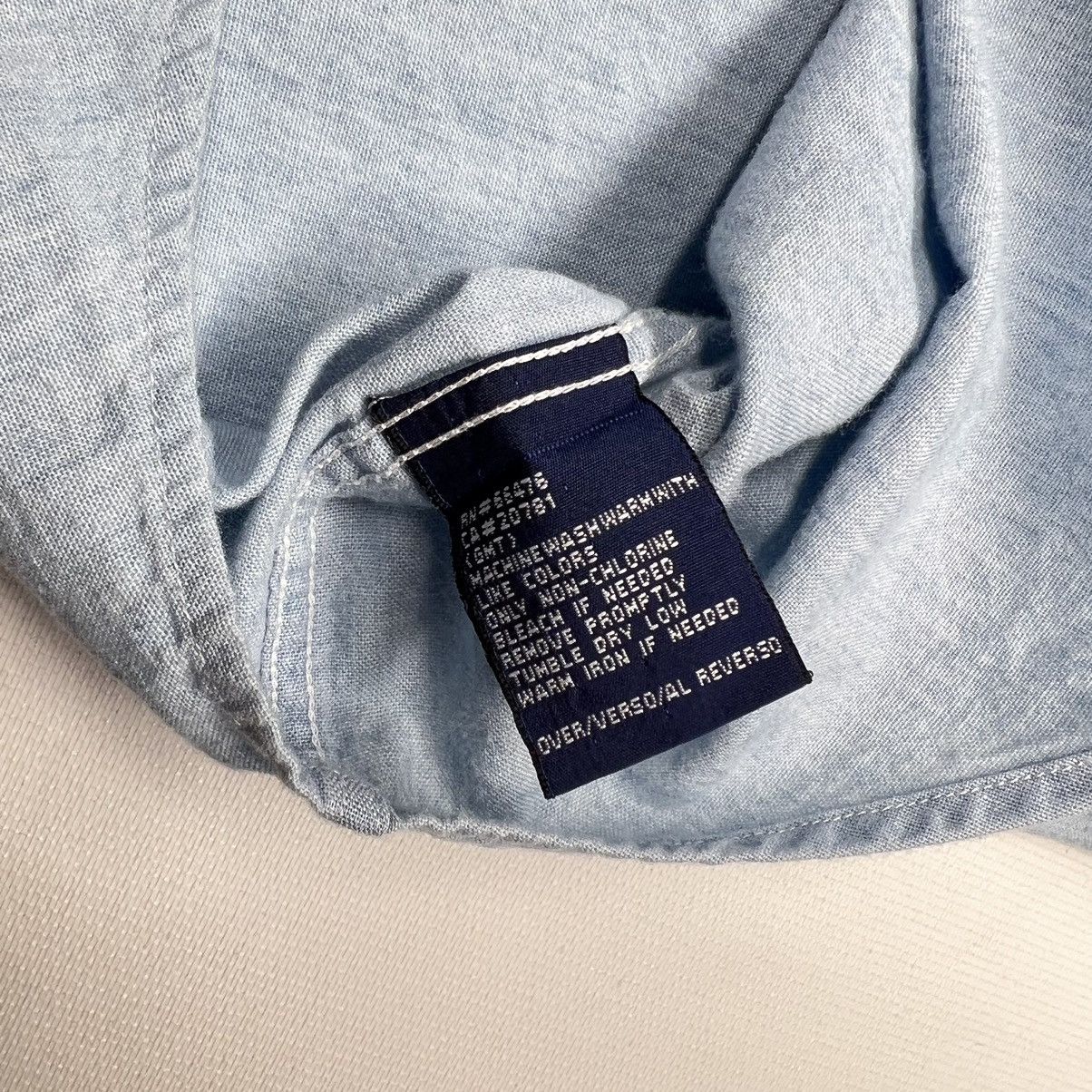 Tommy Hilfiger × Vintage VTG Tommy Hilfiger Button Down Shirt Blue Long Sleeve Faded Size US L / EU 52-54 / 3 - 13 Thumbnail