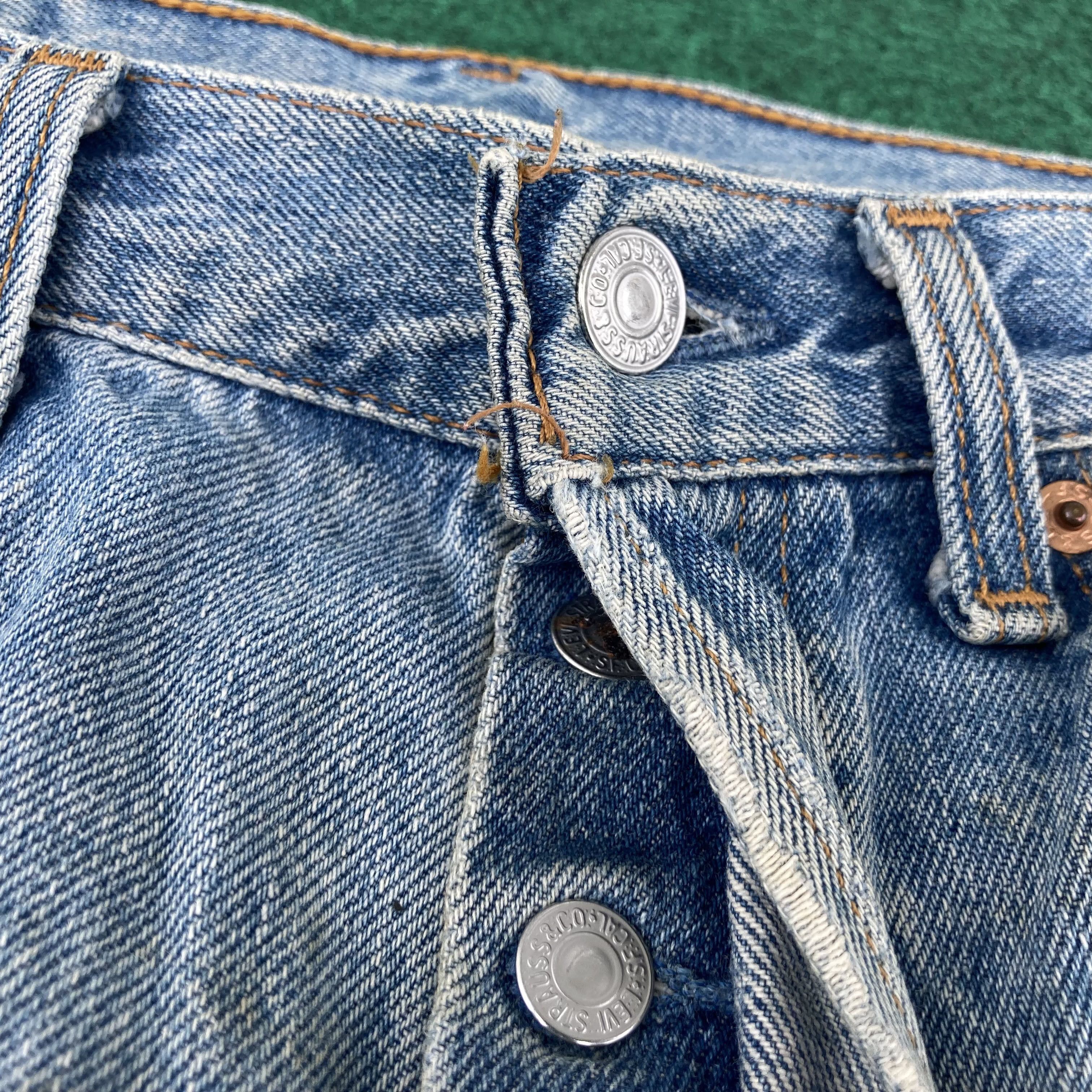 Levi's × Vintage Vtg Levis 501 Distressed Ripped Light Blue Faded Sz 31 Jeans Size US 31 - 4 Thumbnail