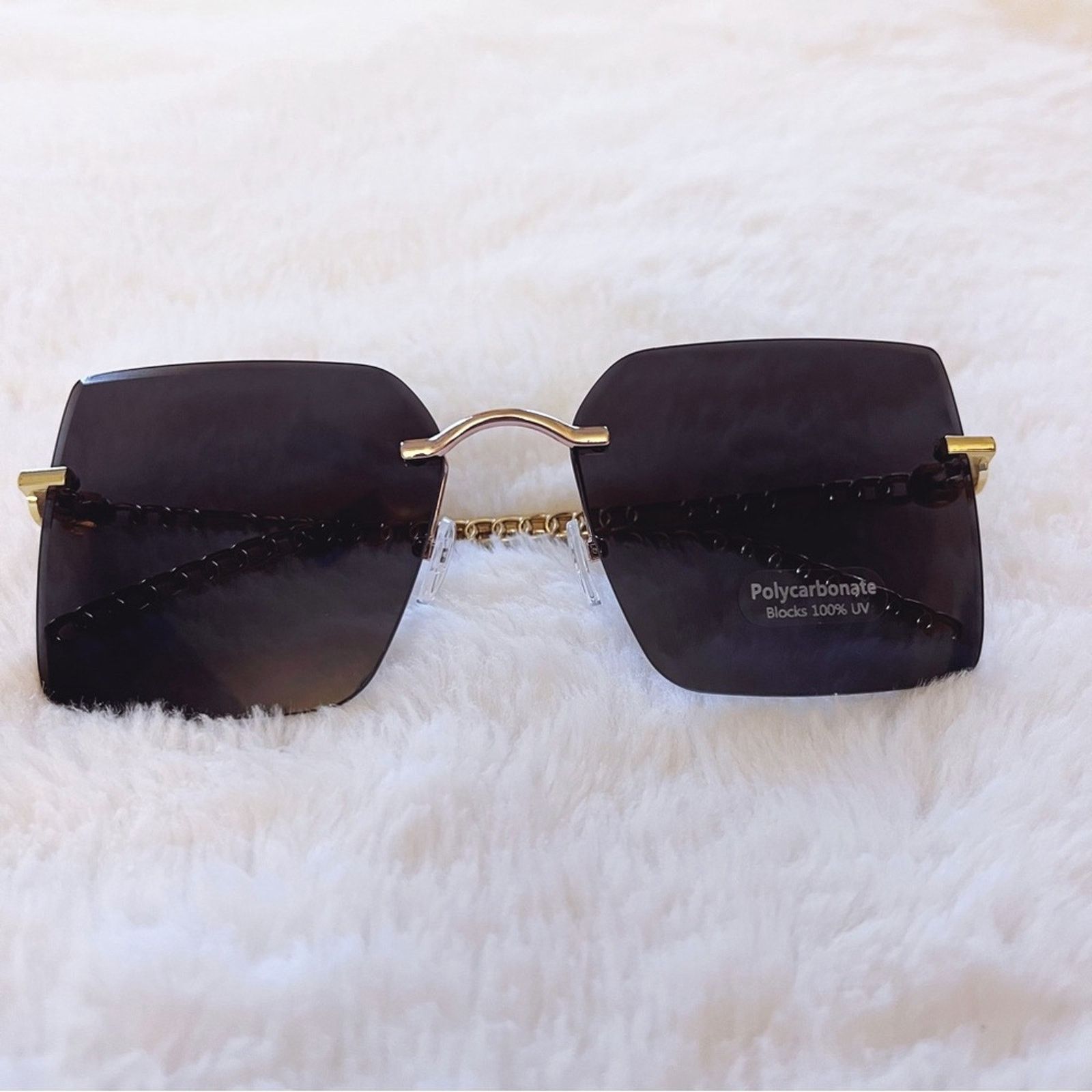 Other Skyla Black & Gold Chain Link Oversized Sunglasses Size ONE SIZE - 2 Thumbnail