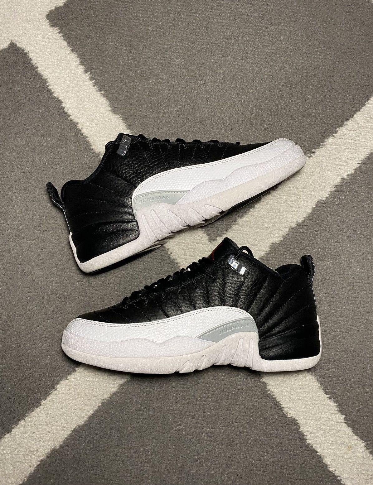 Jordan Brand × Nike Nike Air Jordan 12 Retro Low Playoffs (GS) 2017 sneakers Size US 6.5 / IT 36.5 - 1 Thumbnail