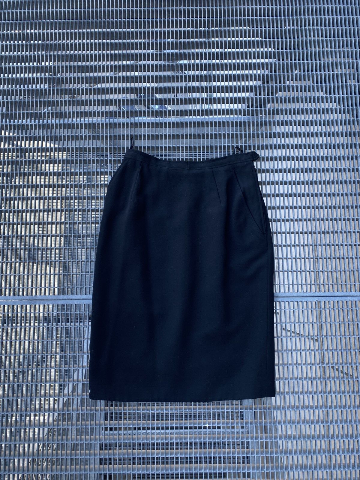 Saint Laurent Paris Vinatge Saint Laurent Casual Skirt Size 25" / US 0 / IT 36 - 9 Thumbnail