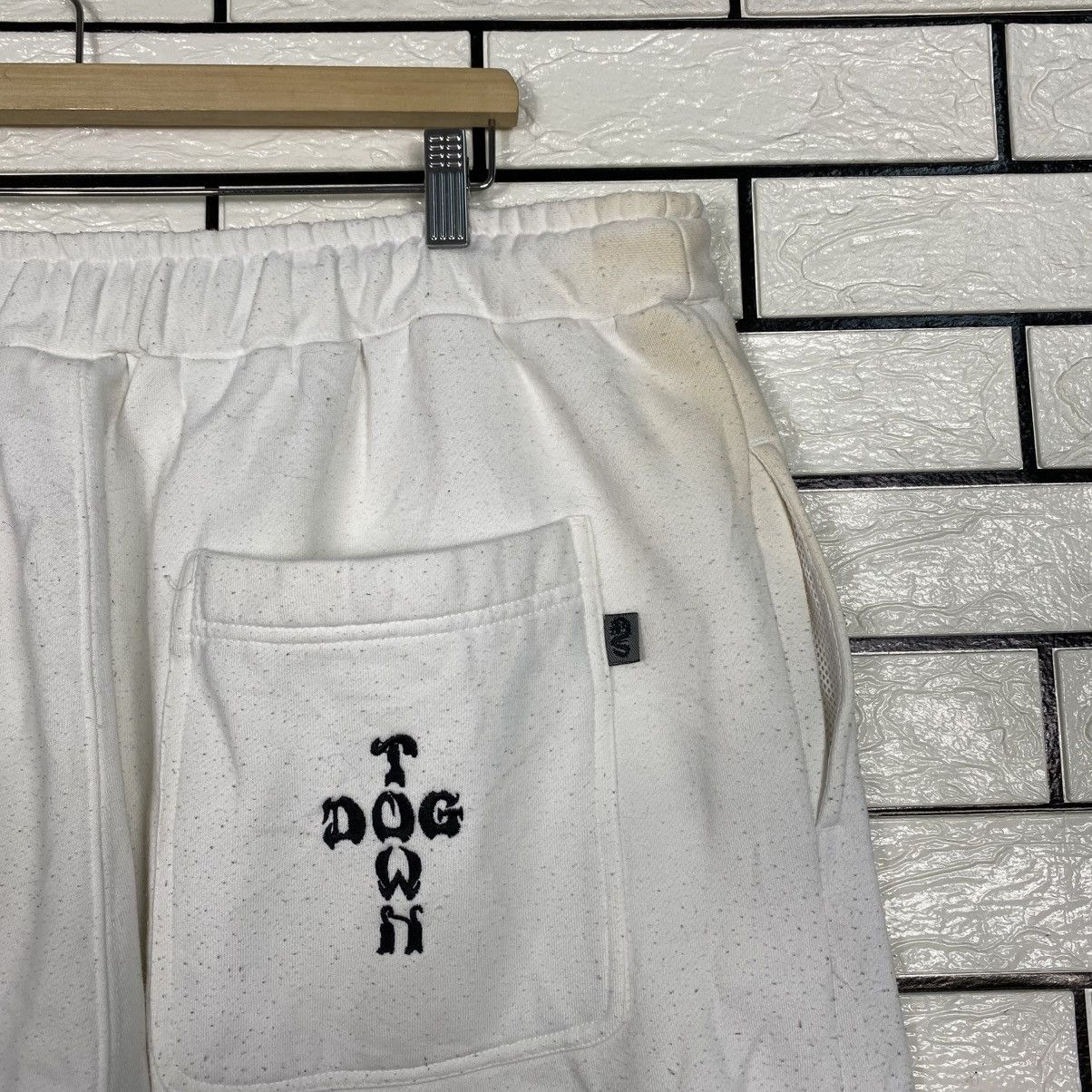 Japanese Brand 📌Vintage Sweatpants Jogger Dog Town Big Logo Size US 32 / EU 48 - 16 Thumbnail