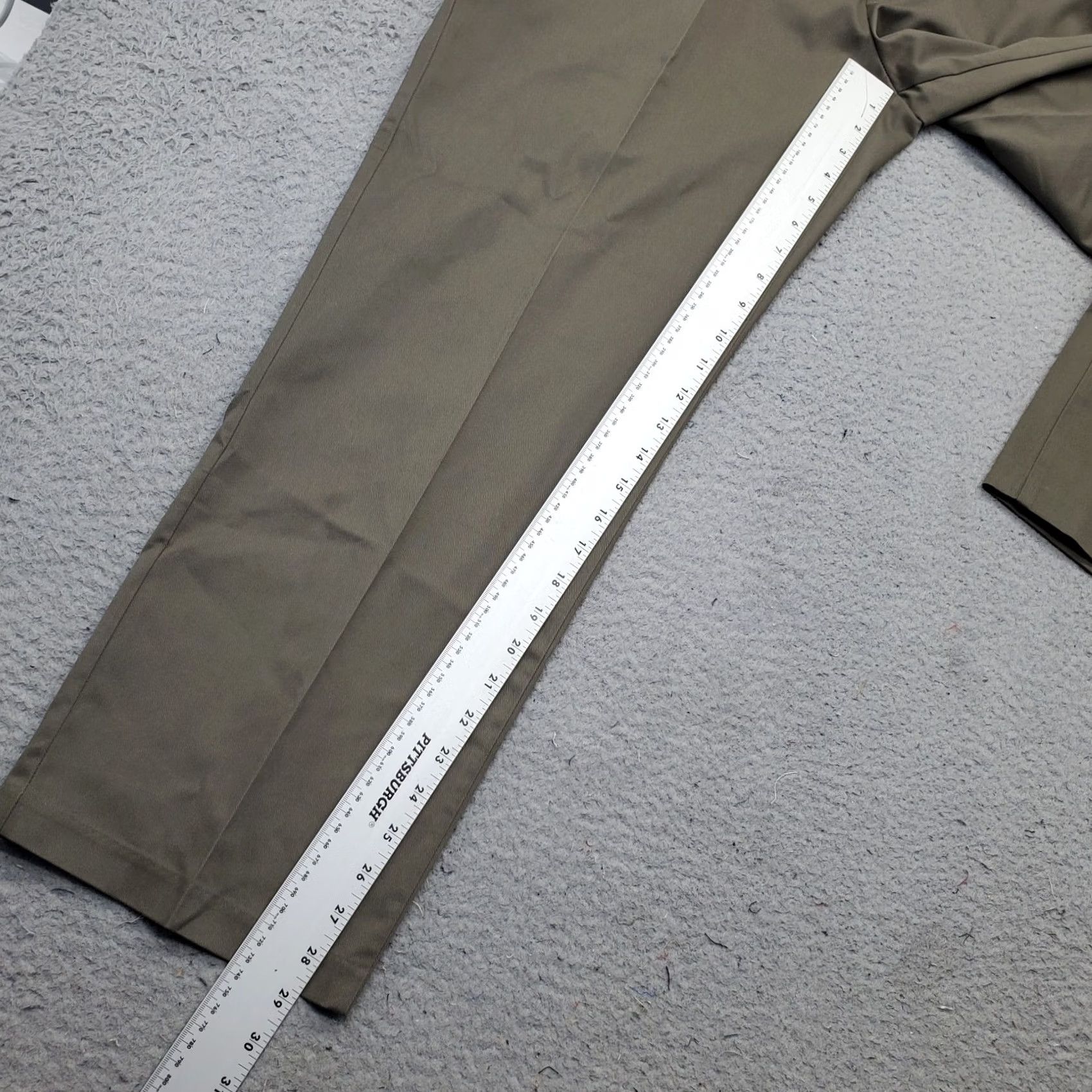 Dockers DOCKERS Mens Pants Khaki Flat Front Classic Fit 36 Brown 28.75 Inseam Easy Care Pockets 90s Theme NWT Size US 36 / EU 52 - 4 Thumbnail