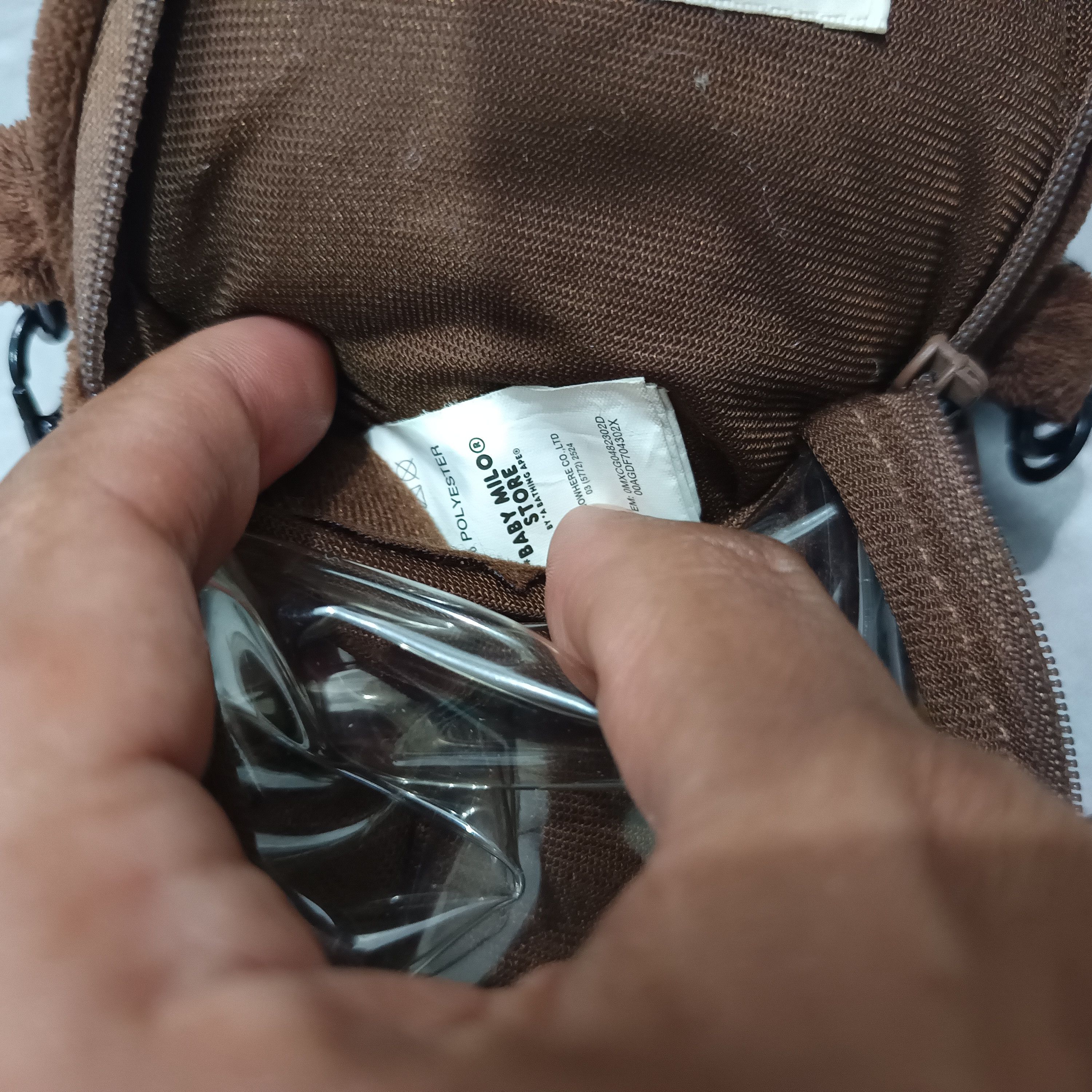 Bape Bathing Ape Baby Milo Handphone Sling Bag Size ONE SIZE - 8 Thumbnail