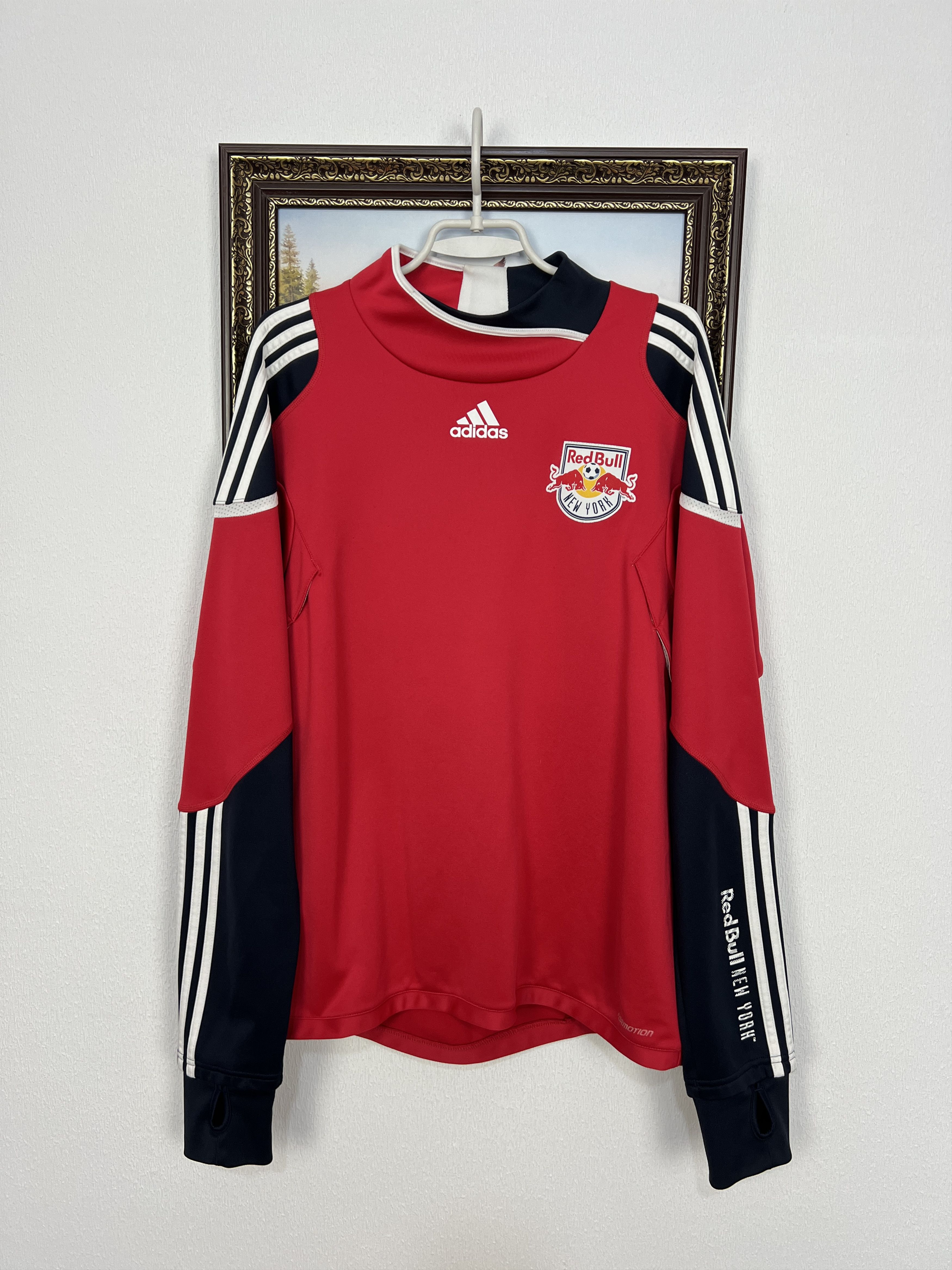 Adidas Vintage Adidas Red Bull Salzburg Football Train Sweatshirt Size US L / EU 52-54 / 3 - 1 Thumbnail