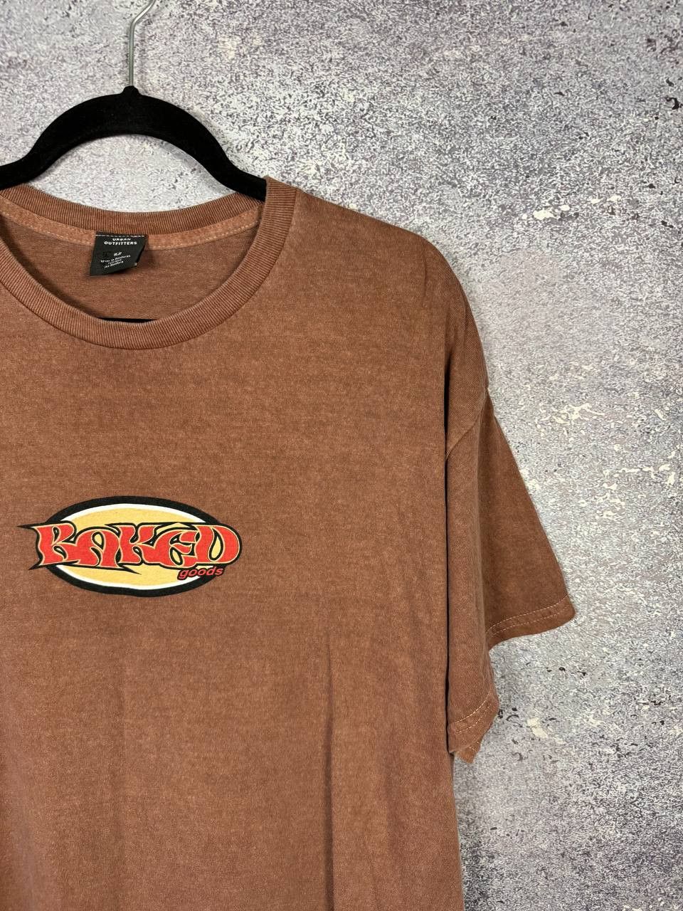 Urban Outfitters Urban Outfitters Underdog Hard Vinyl Print Baked Goods Tee Size US M / EU 48-50 / 2 - 3 Thumbnail