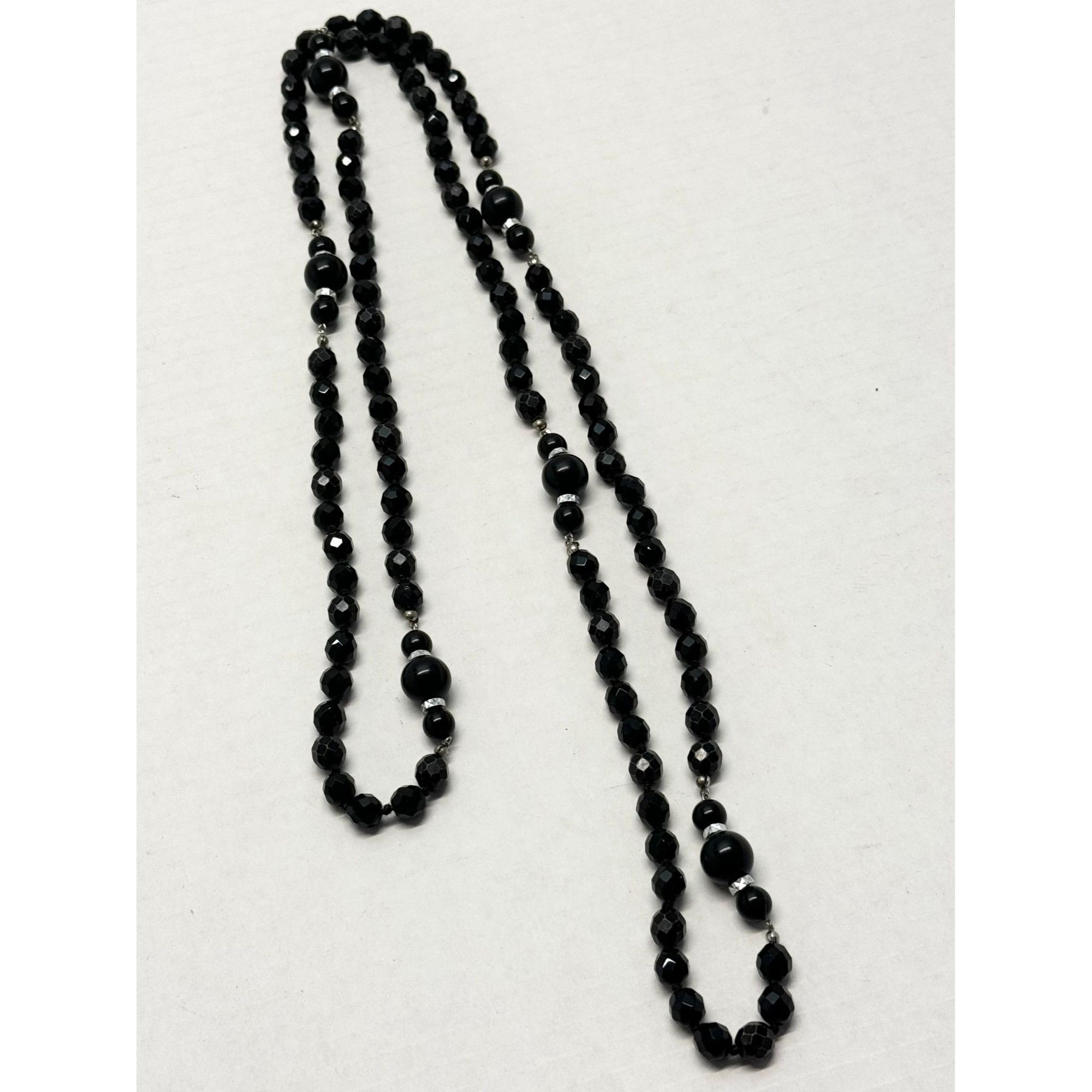 Vintage Vintage black beaded glass long necklace Size ONE SIZE - 2 Thumbnail