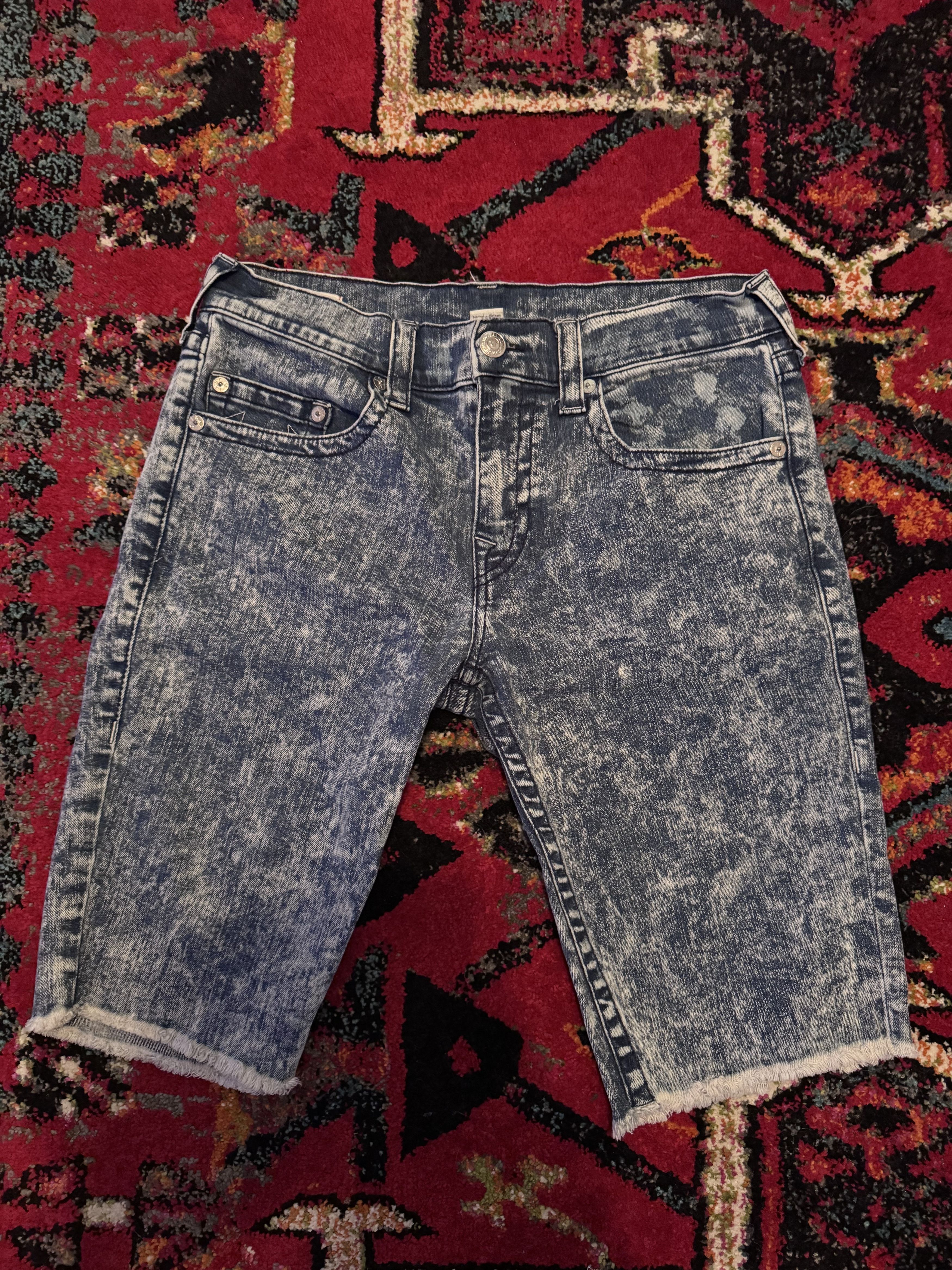True Religion True Religion (World Tour) Cut Off Denim Jeans Size US 33 - 1 Thumbnail