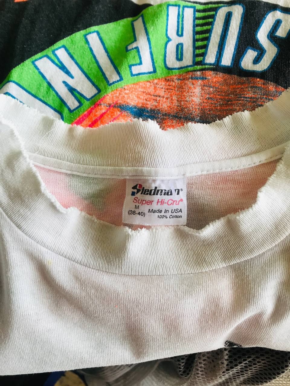 Vintage Vintage 80s Triple Crown Surfing World Tour Tee Distressed Size US S / EU 44-46 / 1 - 3 Thumbnail