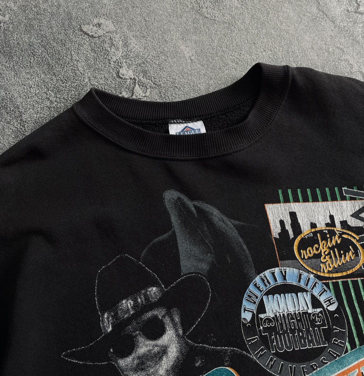 NFL VTG 90s MNF 25th Hank Williams NFL Miami Dolphins Sweatshirt Size US XL / EU 56 / 4 - 11 Thumbnail