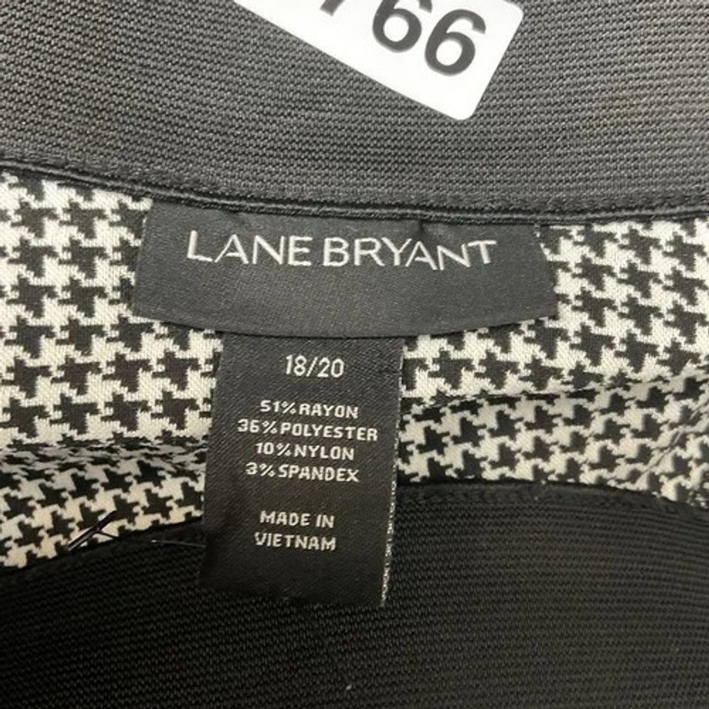 Other NWOT Lane Bryant Houndstooth Flared Career Skirt Women 18/20 Size 40" / US 18 - 2 Thumbnail