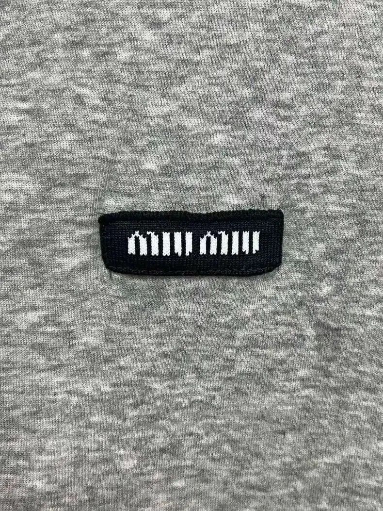 Miu Miu Miumiu Gray Slogan Tank Top. Size US M / EU 48-50 / 2 - 3 Thumbnail