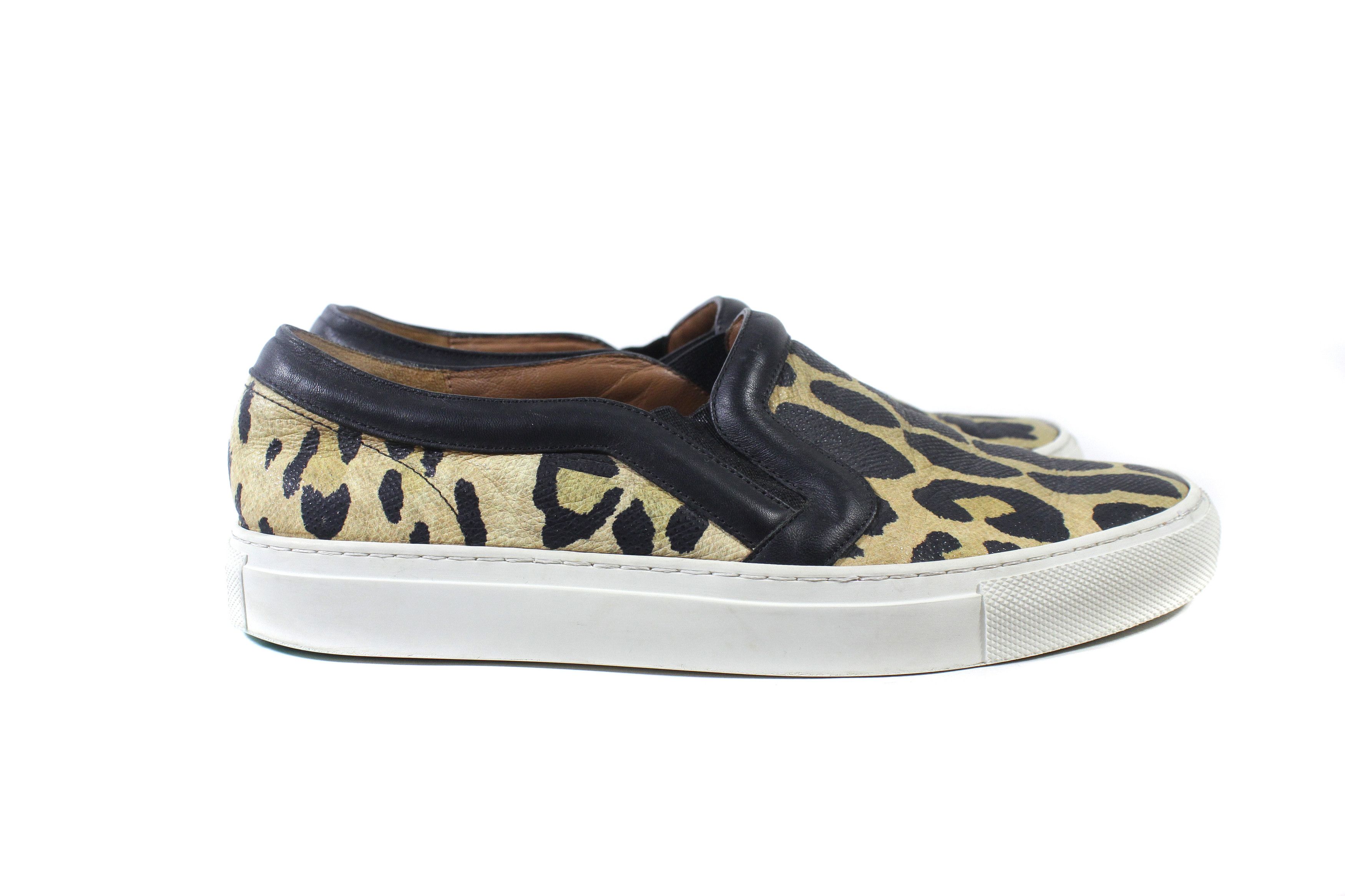 Givenchy Tiger Camo Slipons Size US 7 / IT 37 - 2 Thumbnail