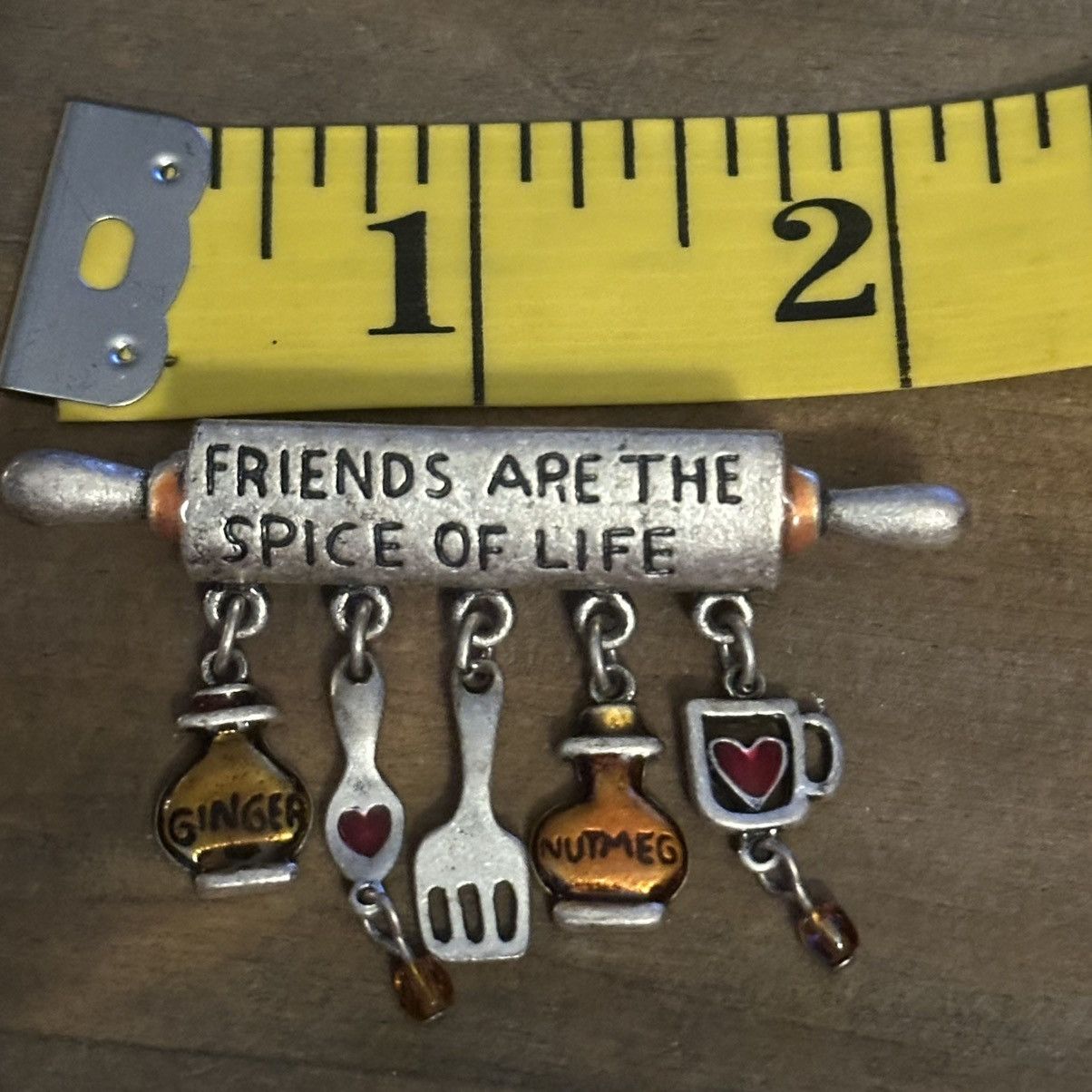 Vintage Vintage Friends Are The Spice Of Life bakers brooch Size ONE SIZE - 2 Thumbnail