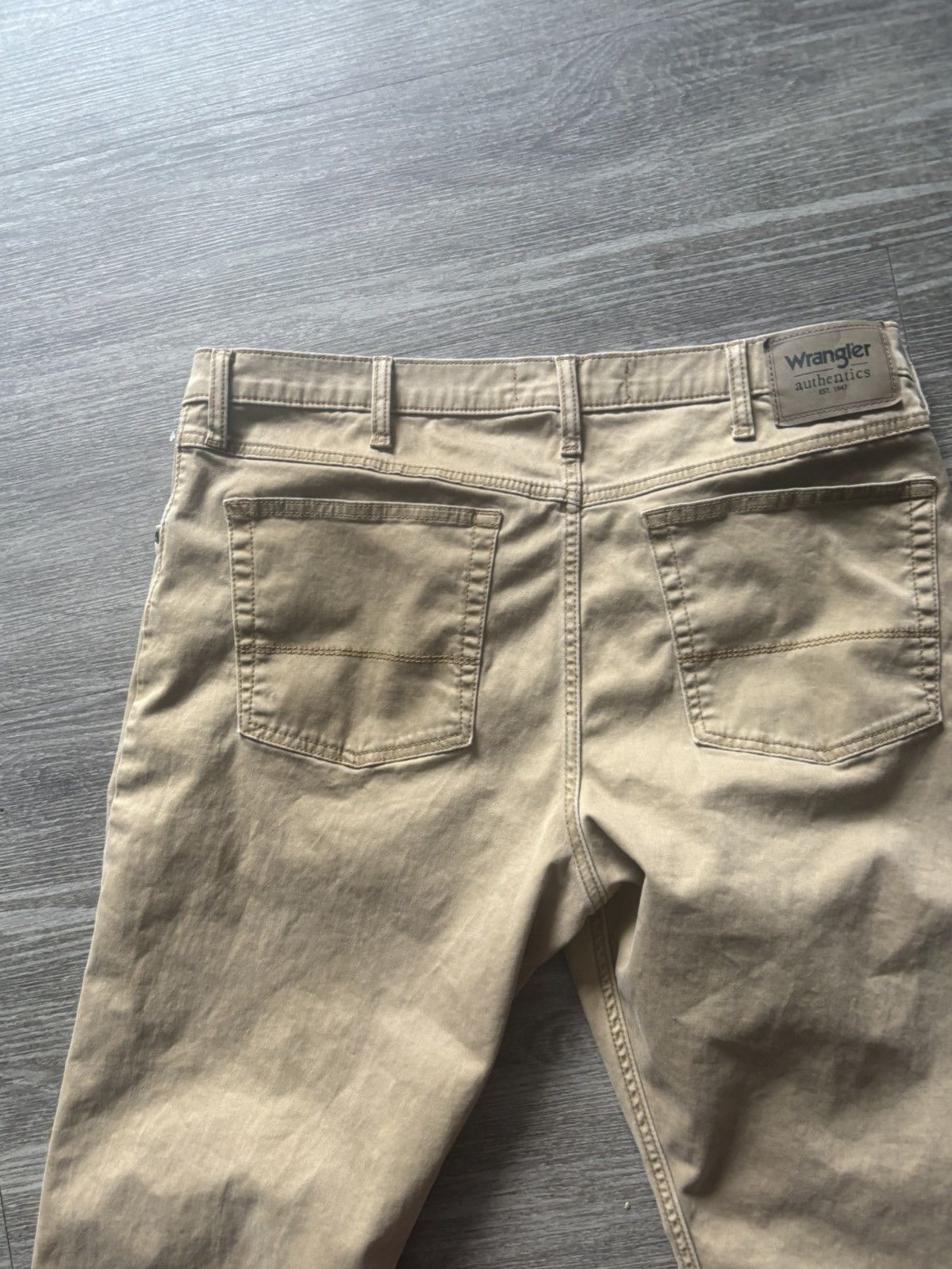 Wrangler Wrangler Authentics Beige Casual Straight Stretch Size 36x30 Size US 36 / EU 52 - 7 Thumbnail