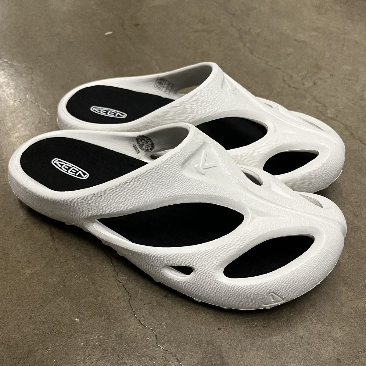 KEEN Keen Shanta. New in Box. Size US 11 / IT 41 - 1 Thumbnail