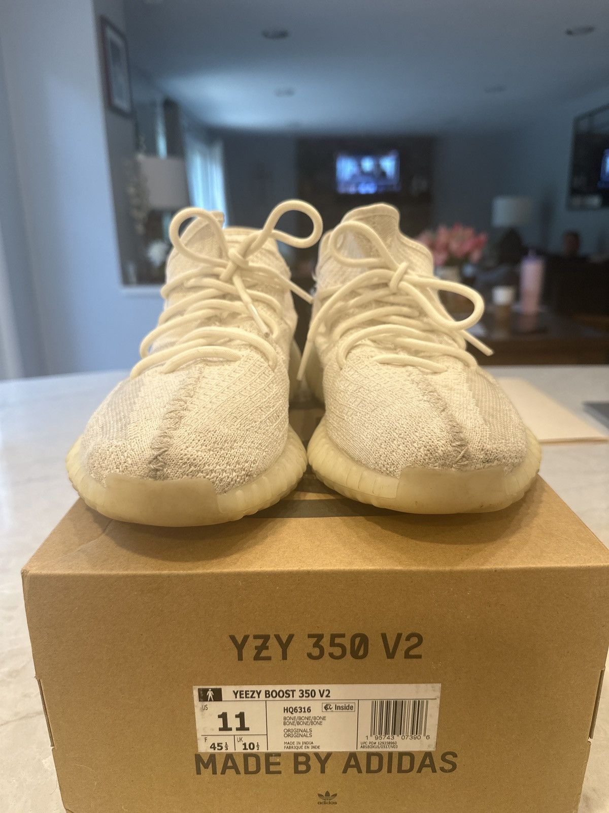 yeezy boost 350 original box Size 10 Yeezy Boost 350 V2 