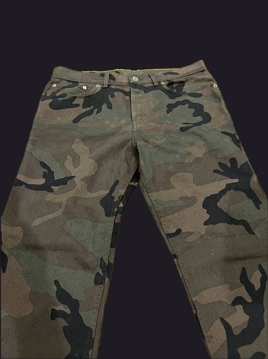 Supreme lv shop camo pants