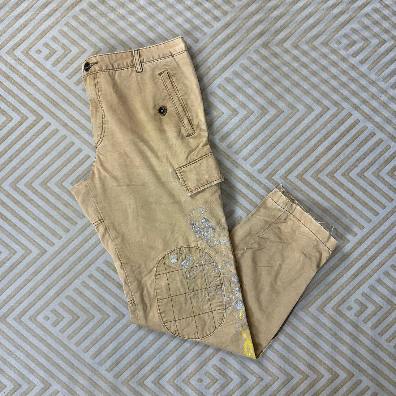 Ed Hardy × Japanese Brand Ed Hardy 6 pocket Cargo Outdoor (waist 36-37) Size US 37 - 3 Thumbnail
