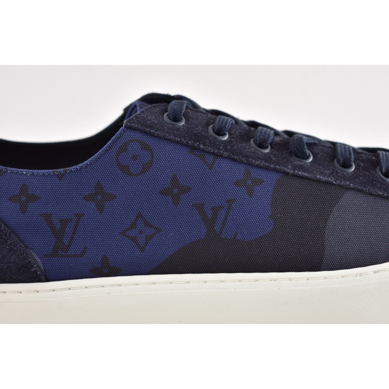 Louis Vuitton Louis Vuitton Tattoo Camo Blue Monogram LV Logo Low Top Size US 9 / EU 42 - 4 Thumbnail