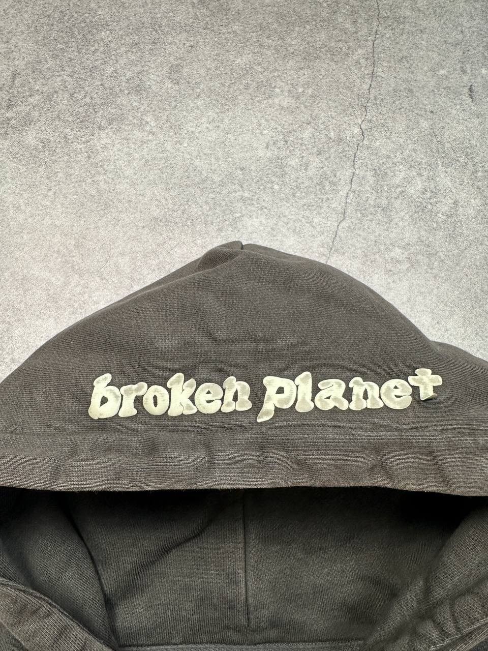 Broken Planet Broken Planet “Far Side of the Moon” Hoodie, Size M Size US M / EU 48-50 / 2 - 4 Thumbnail