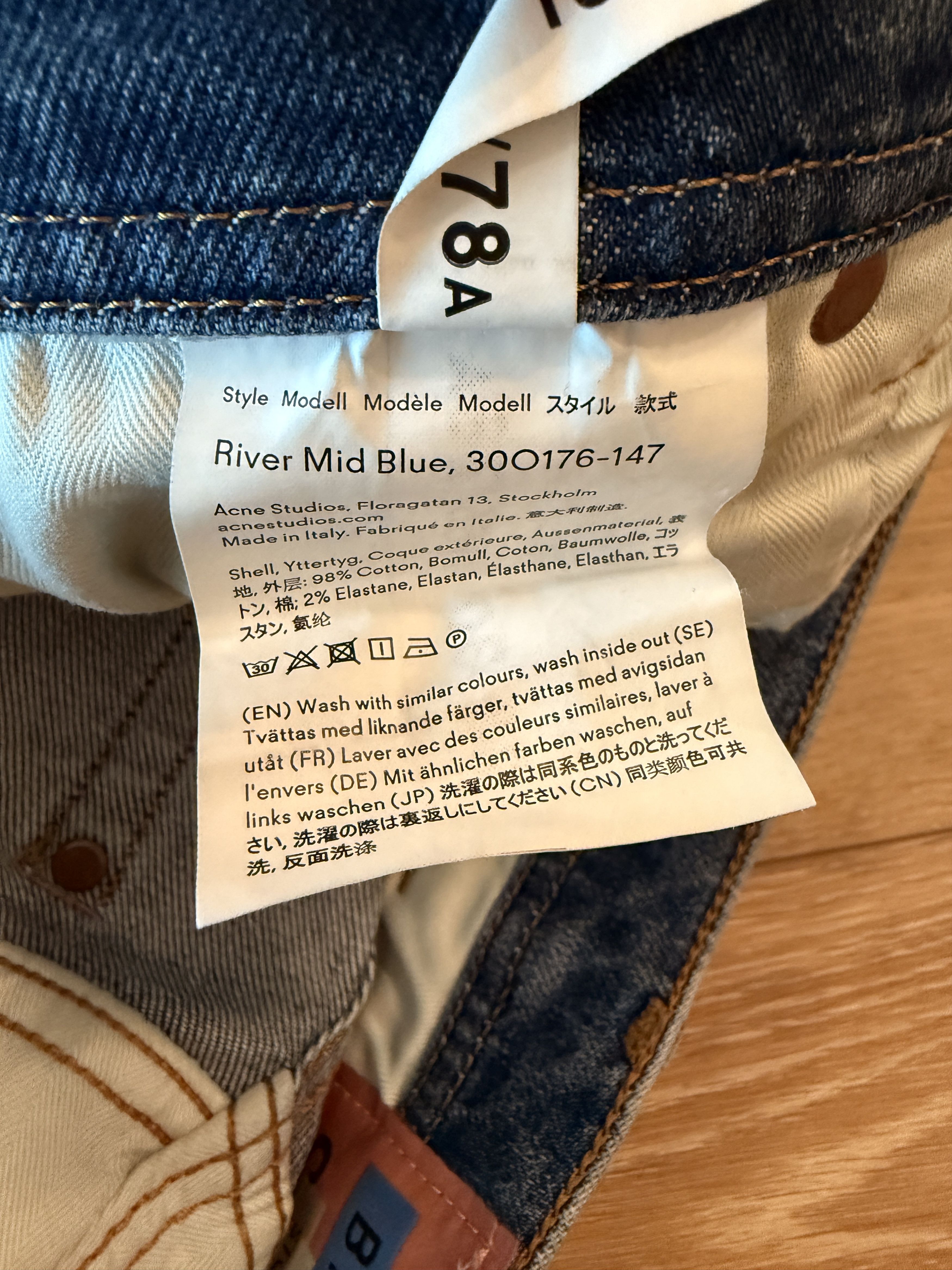 Acne Studios Acne Studios River Jeans in Mid Blue (28x30) Size US 28 / EU 44 - 6 Thumbnail