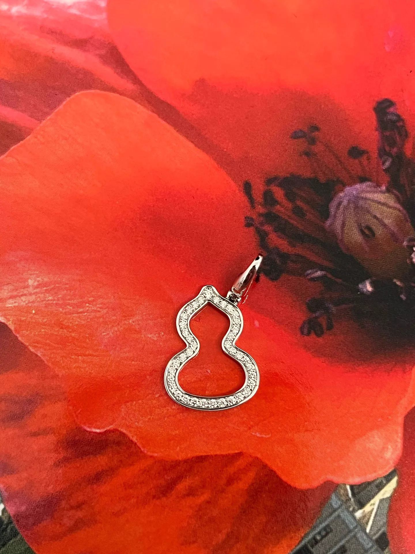 Other Qeelin 18K Gourd Pendant 15cm Necklace 22' Receipt Full Set Size ONE SIZE - 1 Thumbnail