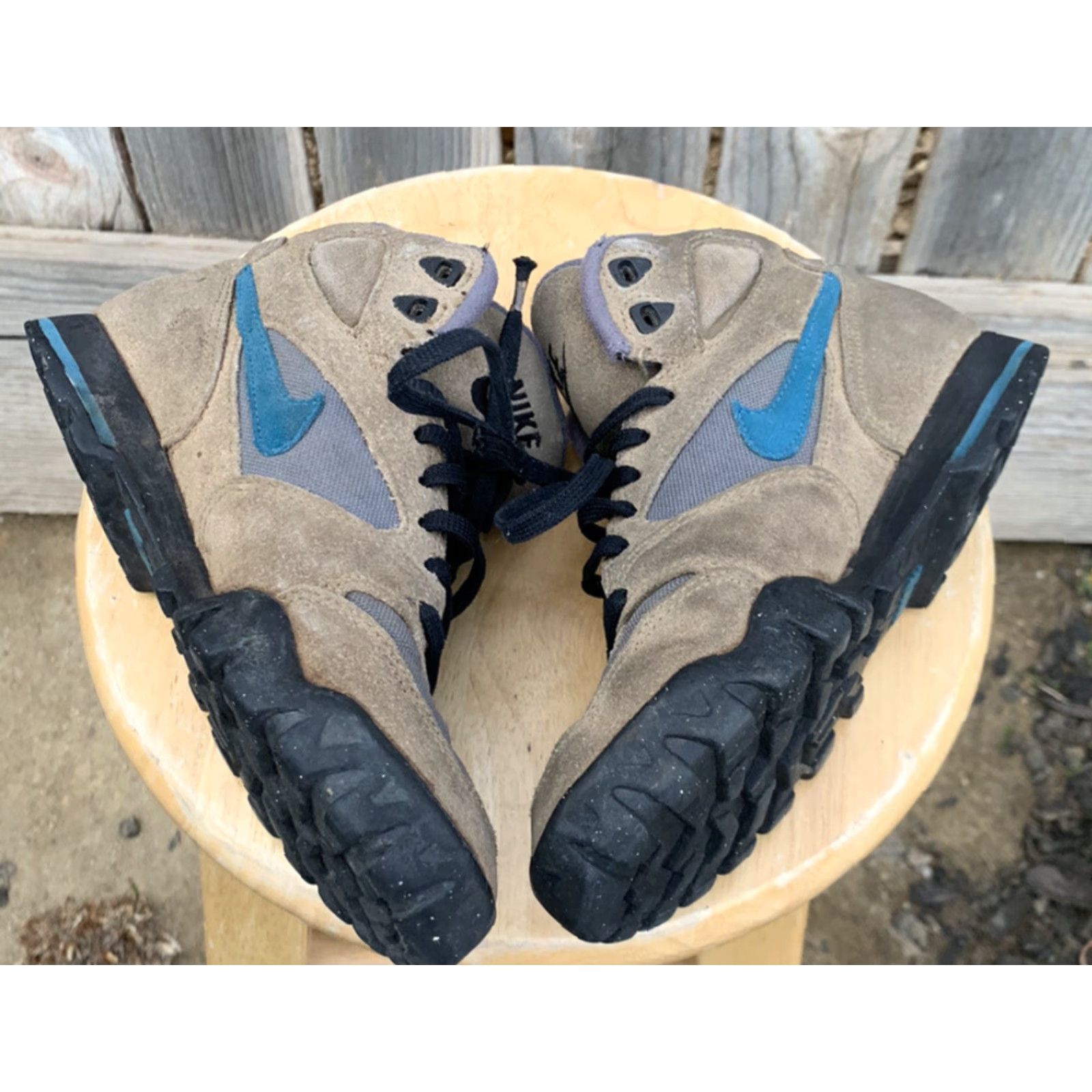 Nike VINTAGE Nike Air Caldera ACG Hiking Boot Women Brown US 5 Boots 90s Size US 5 / IT 35 - 4 Thumbnail