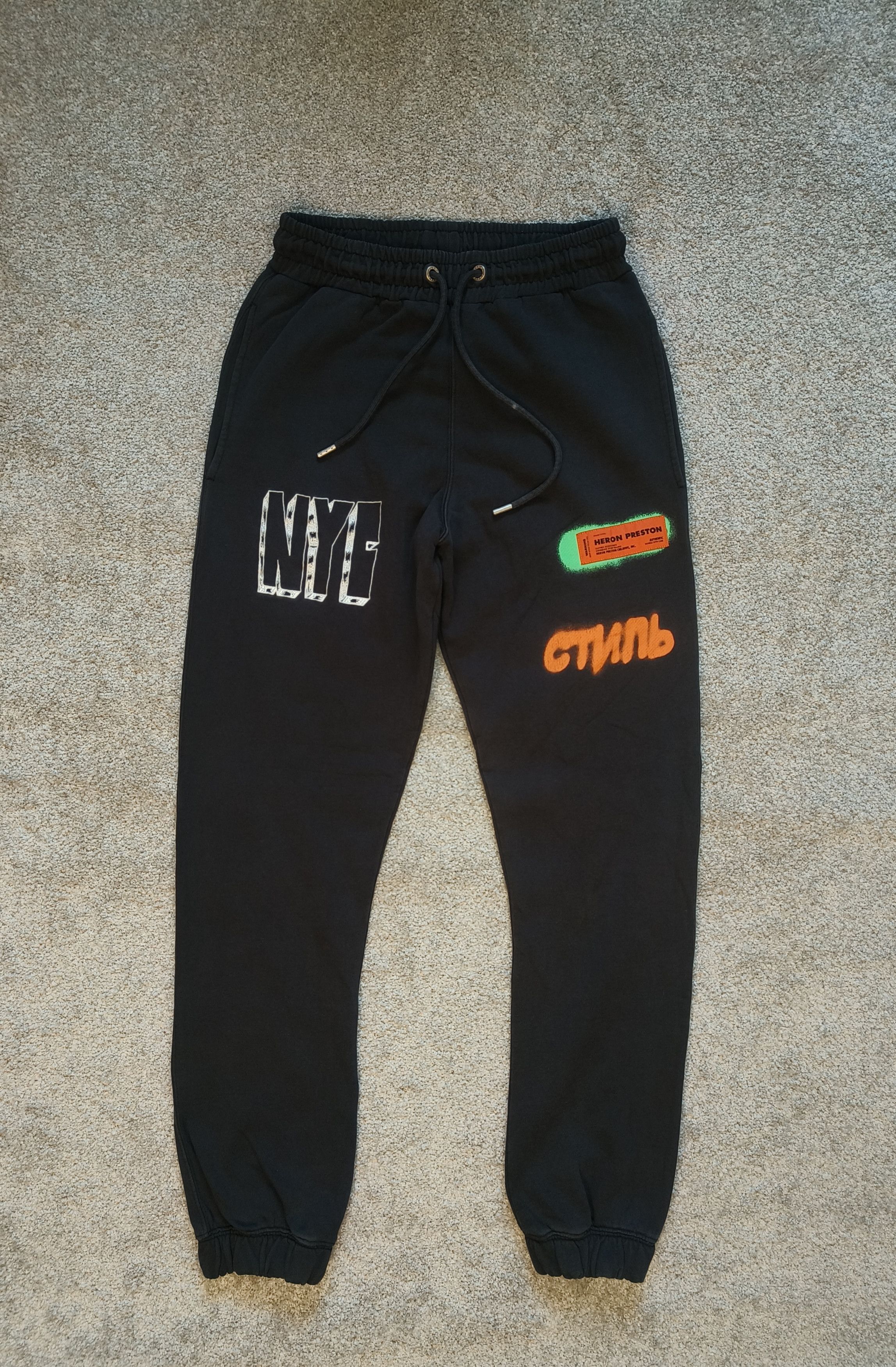 Heron Preston Heron Preston Tapered Printed Drawstring Track Pants Black Size 27" / US 4 / IT 40 - 1 Thumbnail