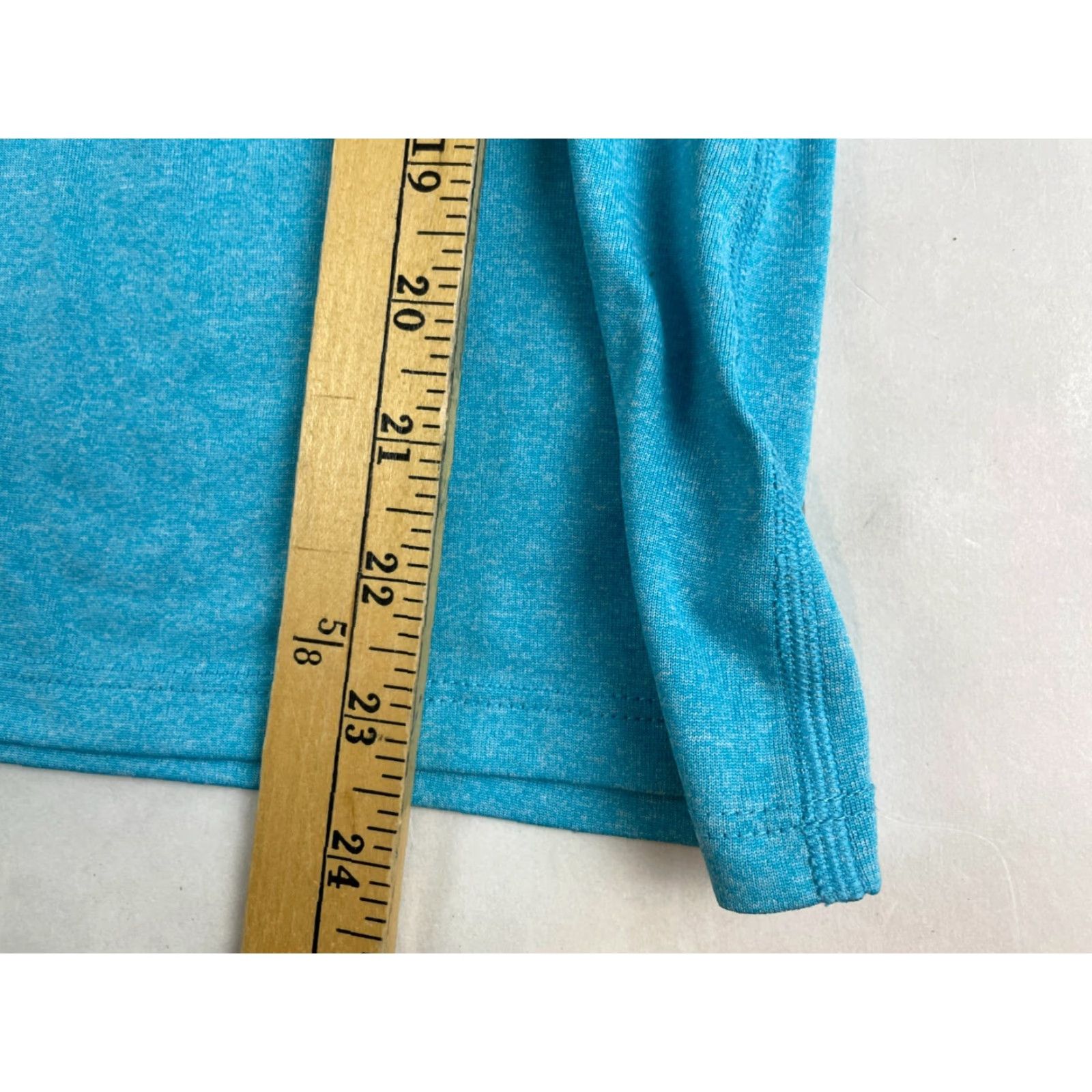 Champion Champion T-Shirt Women’s Small Blue Activewear Short Sleeve V-Neck Tee - Casual, Regular Fit Size S / US 4 / IT 40 - 4 Thumbnail
