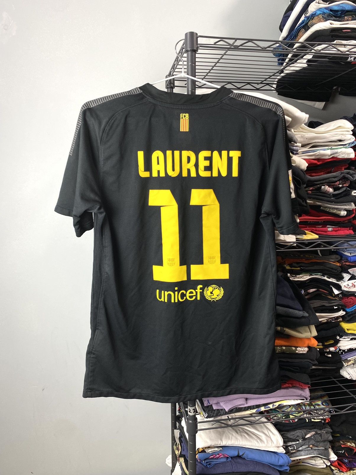 Nike Vintage Nike Barcelona Laurent Soccer Jersey T Shirt Size US S / EU 44-46 / 1 - 2 Thumbnail