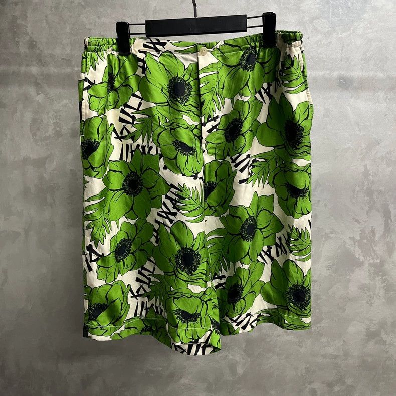 Gucci Gucci Green floral printed pattern logo shorts 2501-Nextarr Size US 36 / EU 52 - 1 Thumbnail