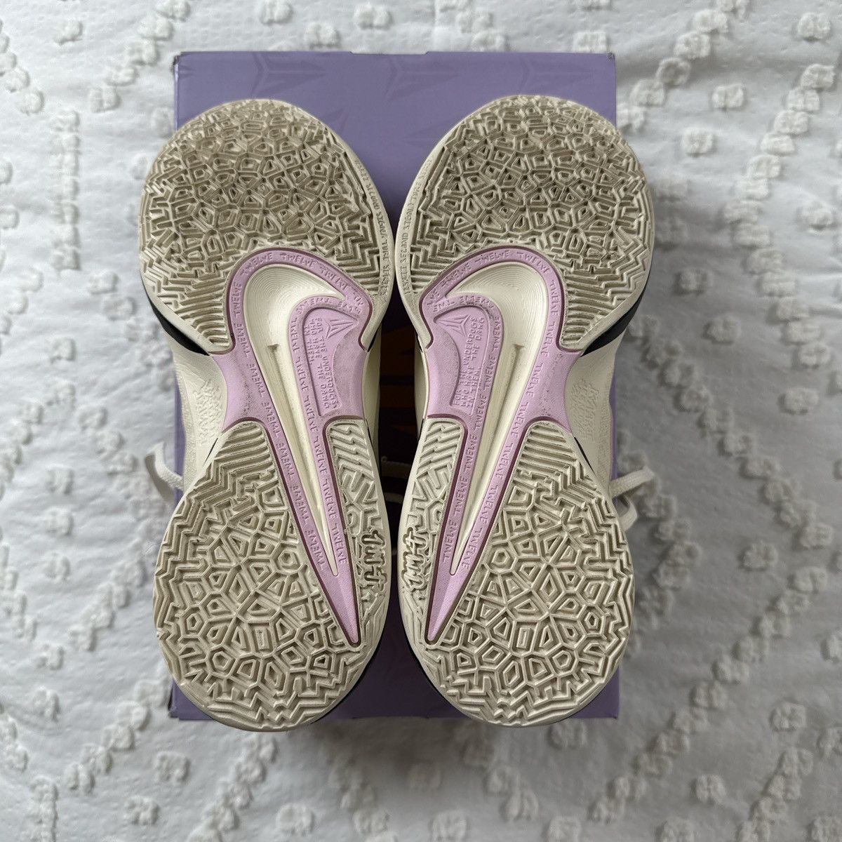 Nike Ja 2 Coconut milk Size US 10.5 / EU 43-44 - 4 Thumbnail