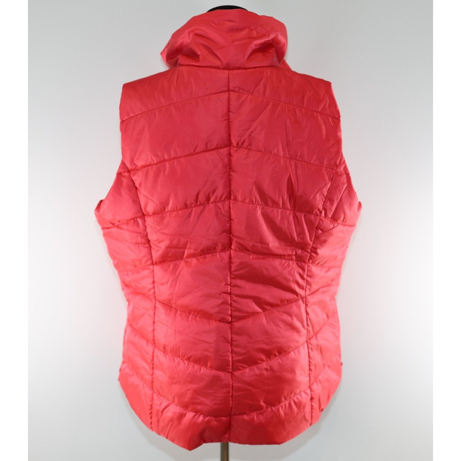 Chicos NWT CHICO'S Zenergy Pockets Zip Up Nylon Puffer Vest Size 14 Size L / US 10 / IT 46 - 5 Thumbnail