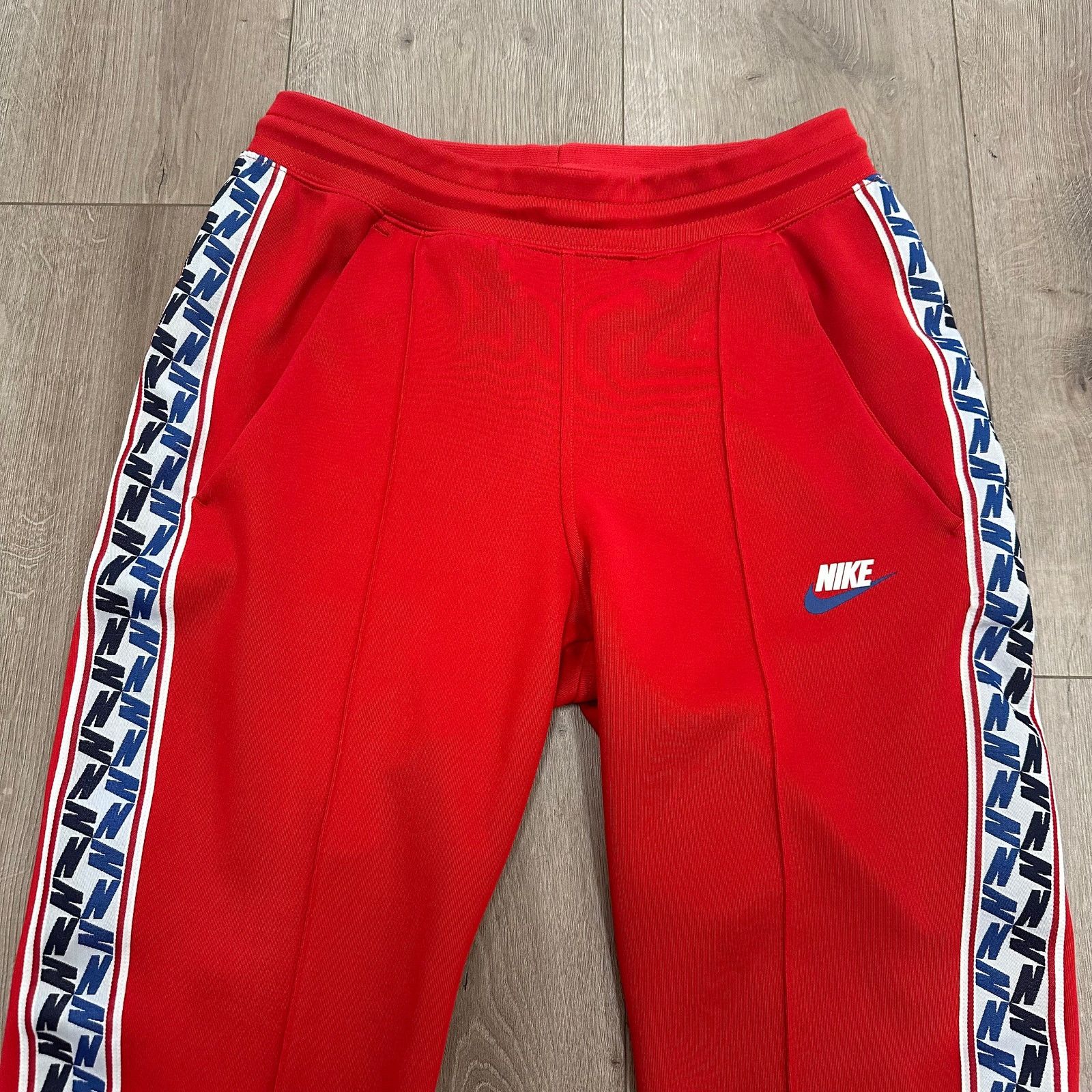 Nike Nike NSW TAPED POLY PANTS Joggers Sweats size Small S B24 Size US 30 / EU 46 - 2 Thumbnail