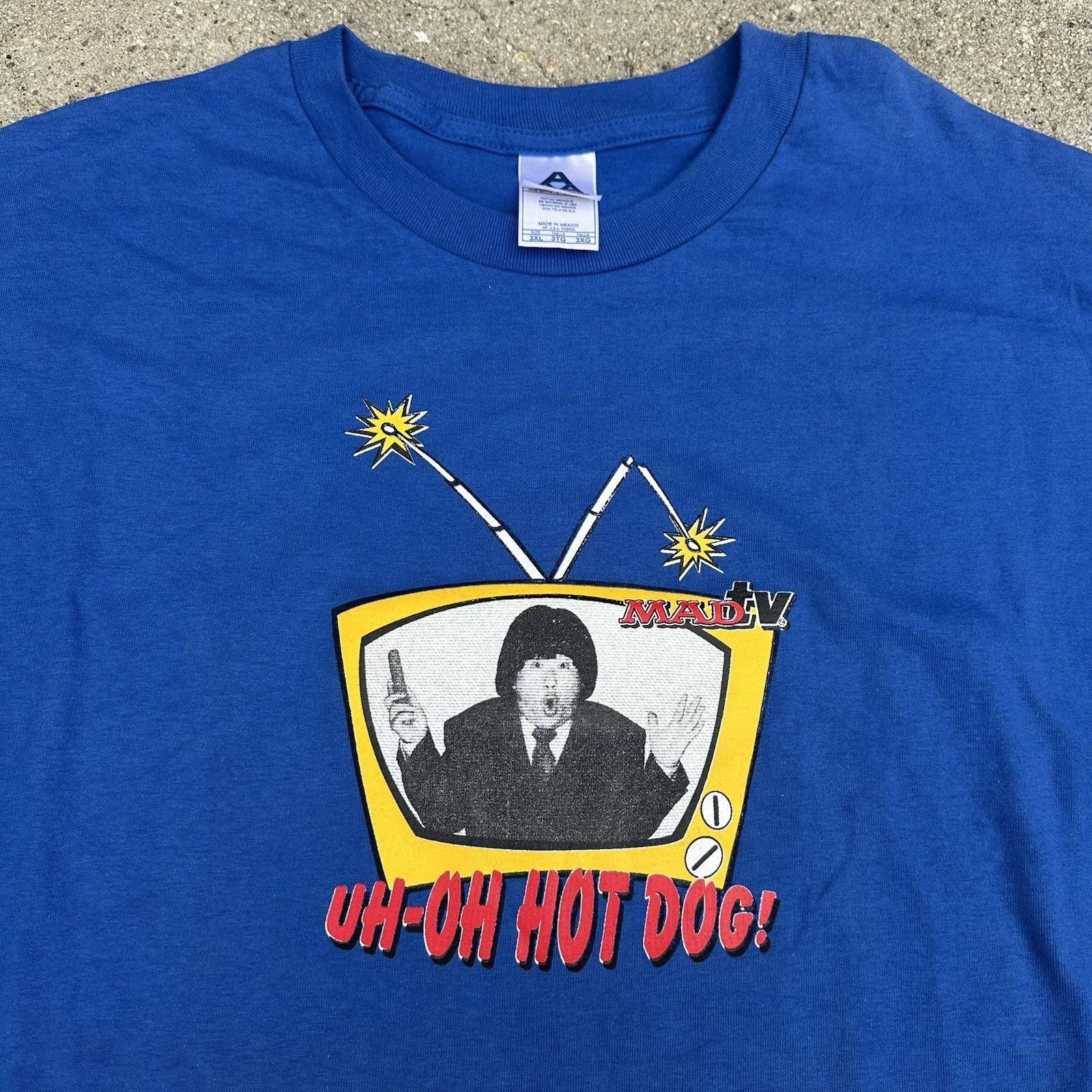 Vintage Vintage Y2K Mad TV Bobby Lee Uh-Oh Hot Dog Blue Tee T-Shirt Size US XXL / EU 58 / 5 - 1 Thumbnail