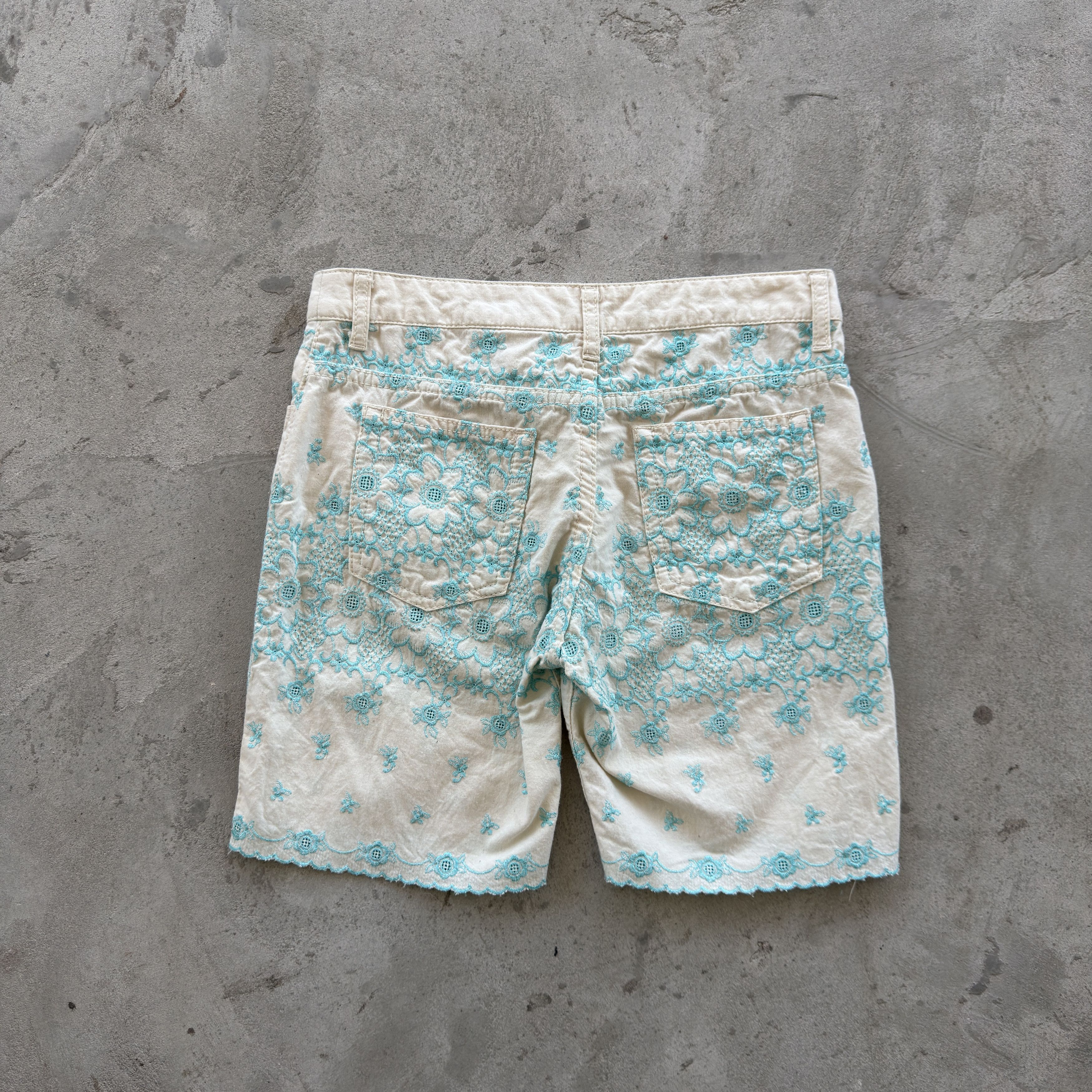Junya Watanabe Junya Watanabe Comme Des Garcons Floral Lace Shorts Size S Size 30" / US 8 / IT 44 - 6 Thumbnail
