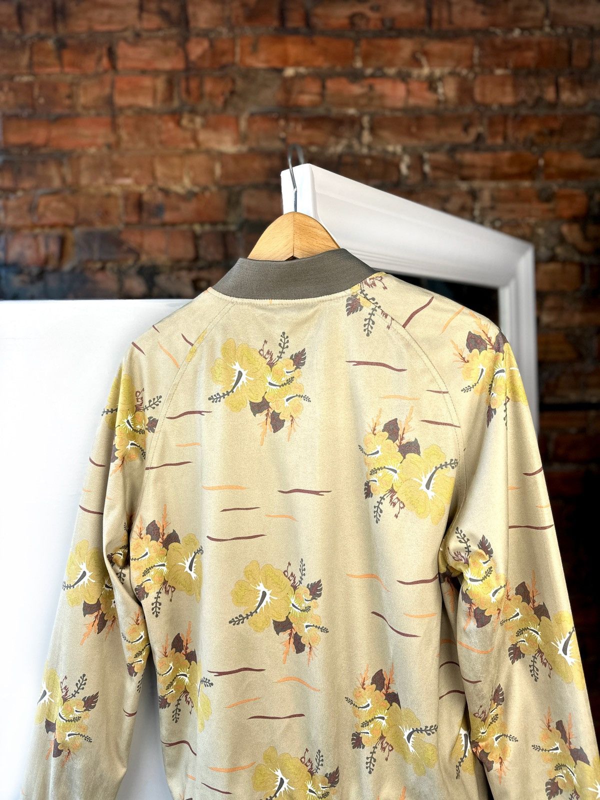 Zara Zara Man Flower Jacket Full Zip Multicolour Size: L Size US L / EU 52-54 / 3 - 6 Thumbnail