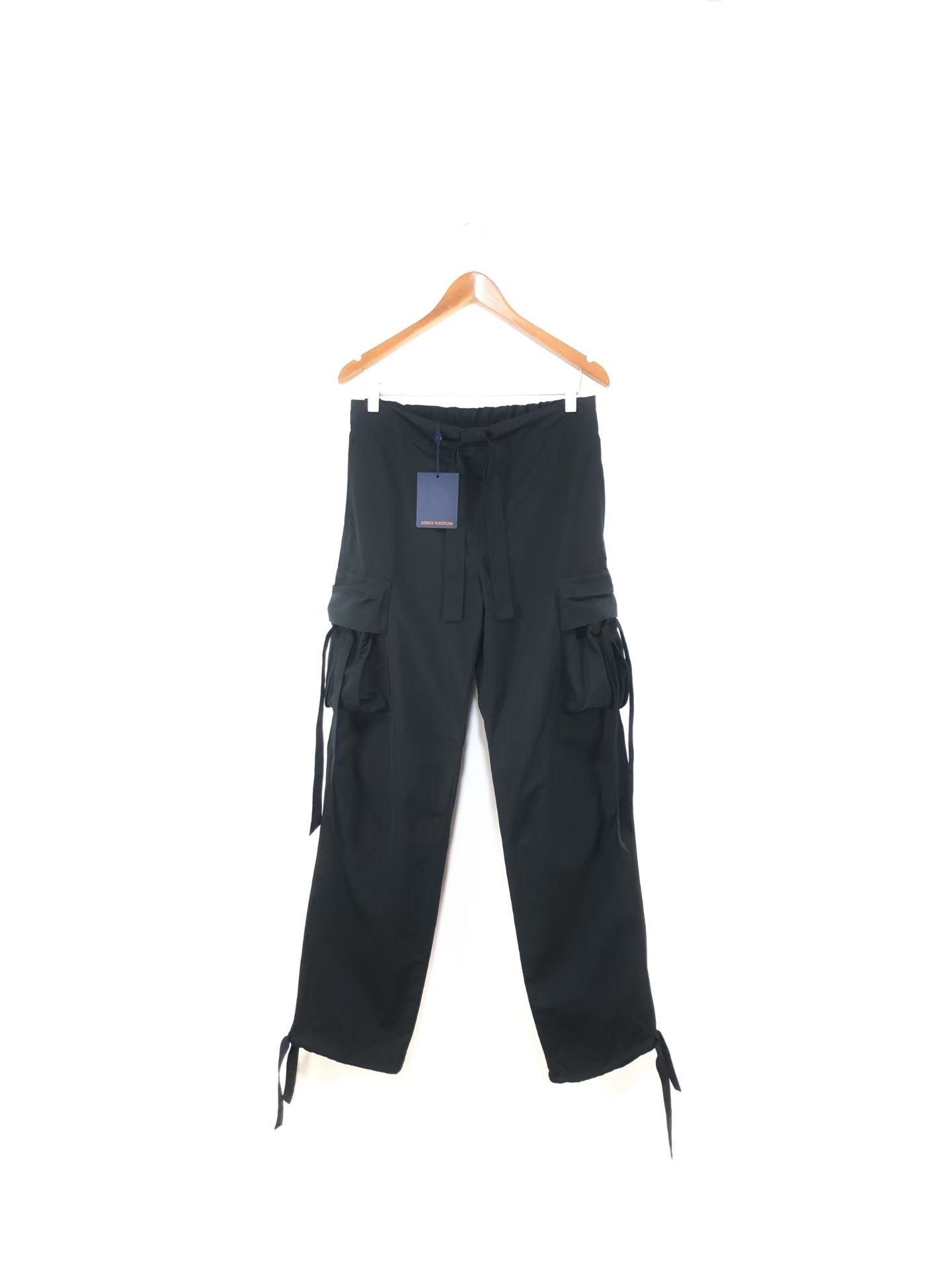 Louis Vuitton Louis Vuitton Cargo Casual Pants 43 Men Size US 43 - 1 Thumbnail