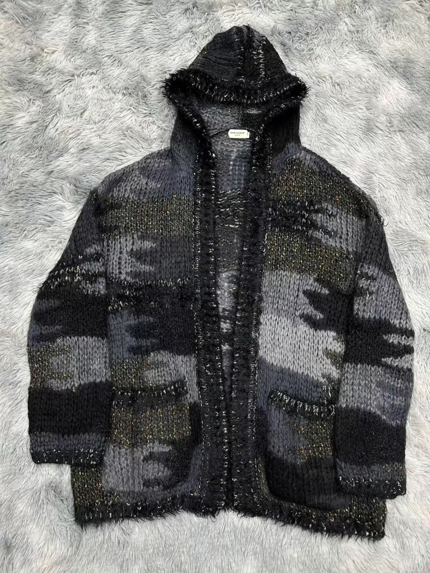 Saint Laurent Paris Saint Laurent Camo Shimmer Sweater XS Size XS / US 0-2 / IT 36-38 - 1 Thumbnail